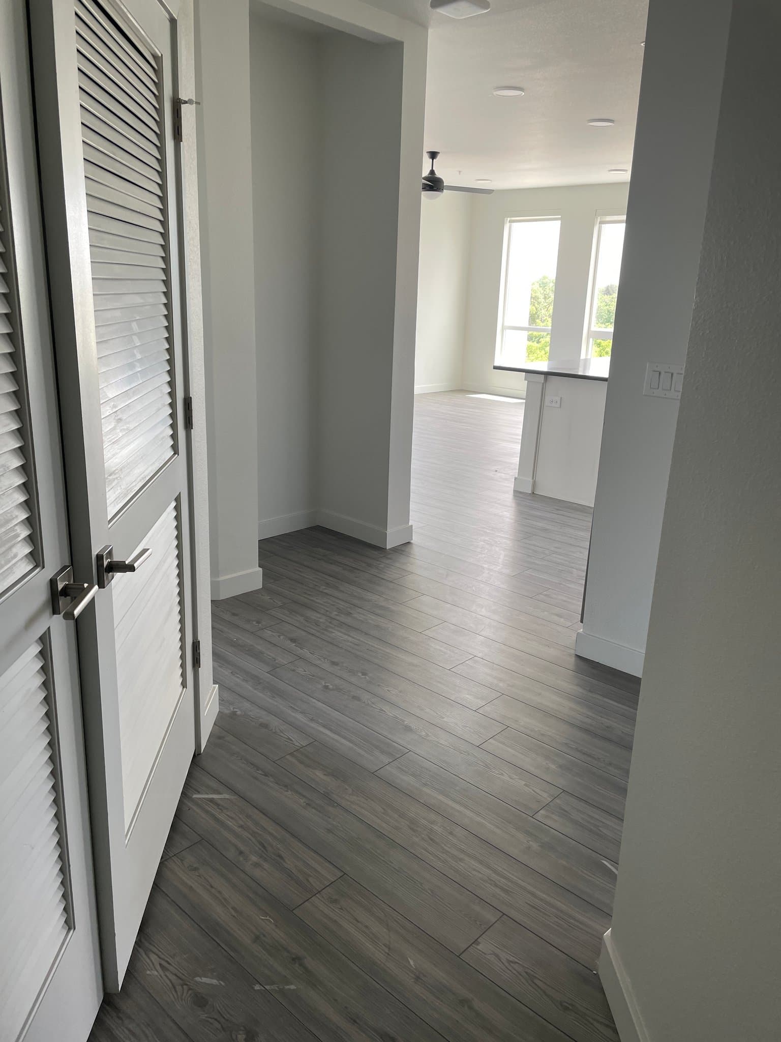Aurora Single Room: 12600 E Colfax Ave