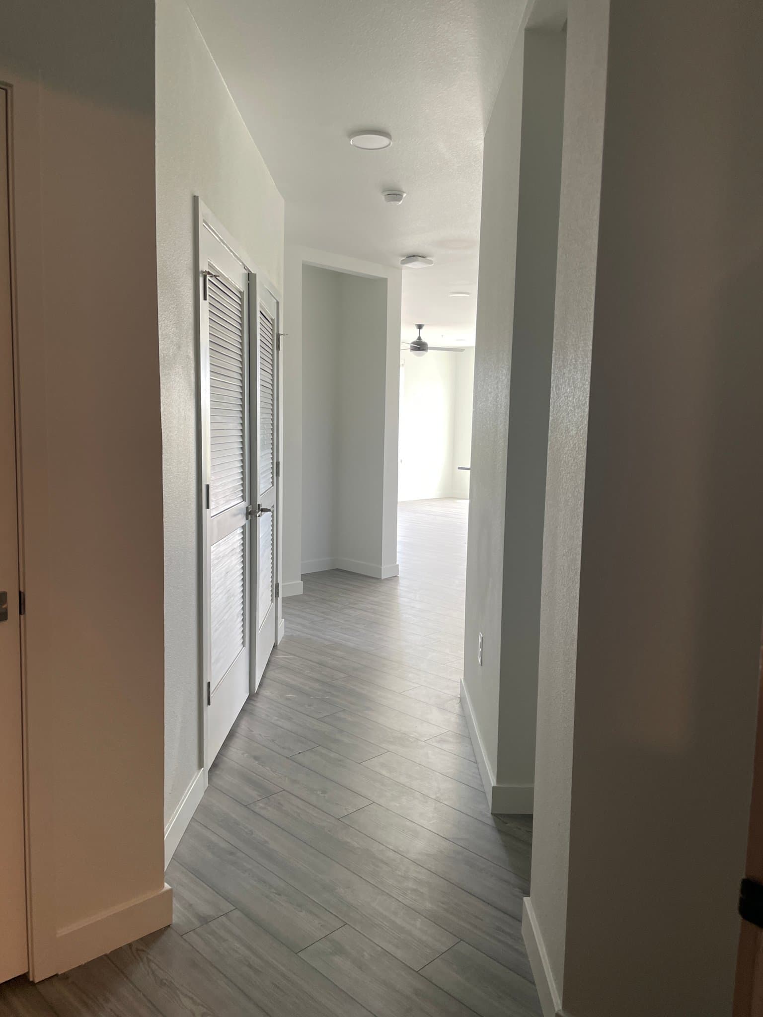 Aurora Single Room: 12600 E Colfax Ave