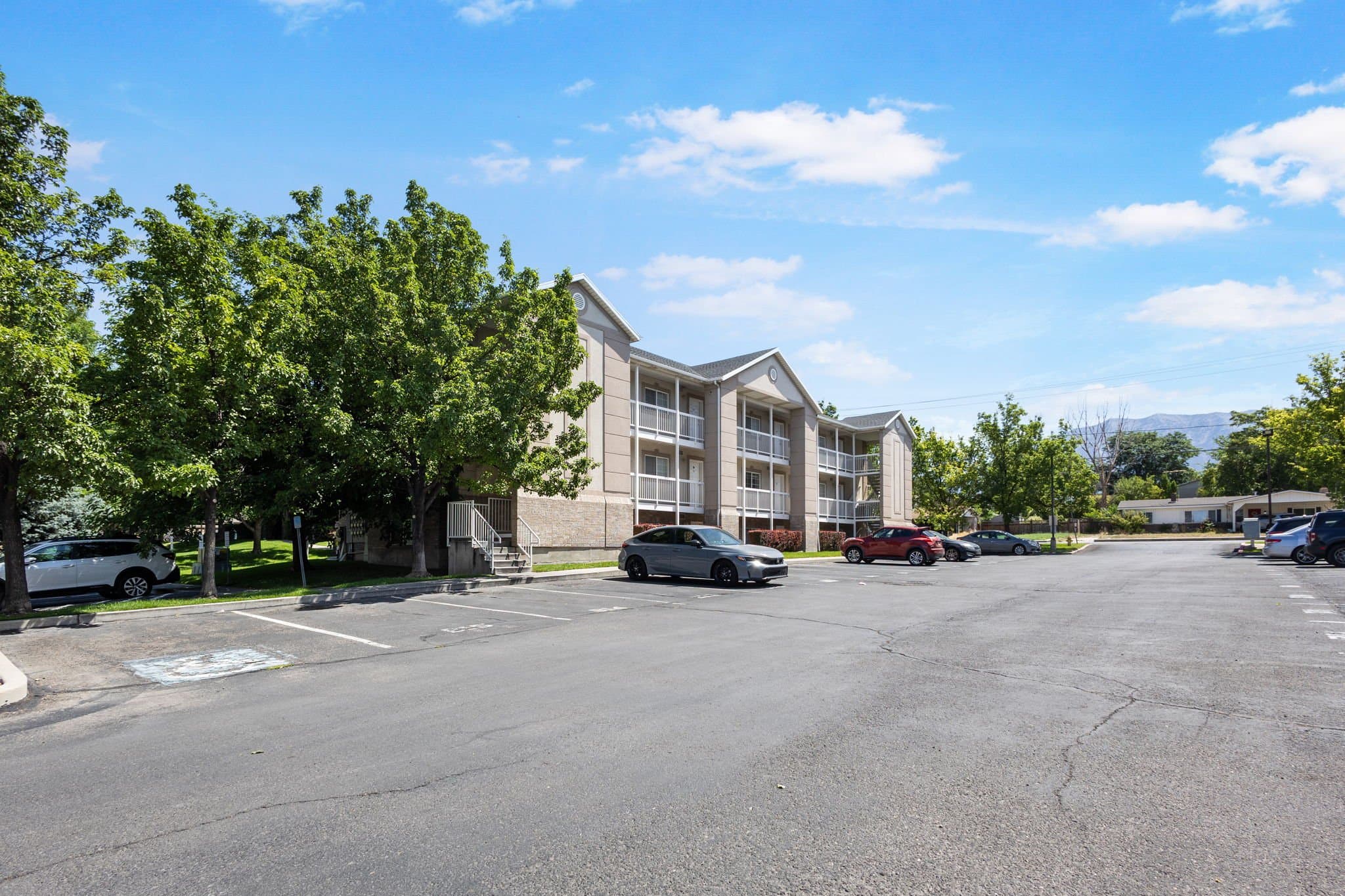 Orem Condo: 1208 W 160 N