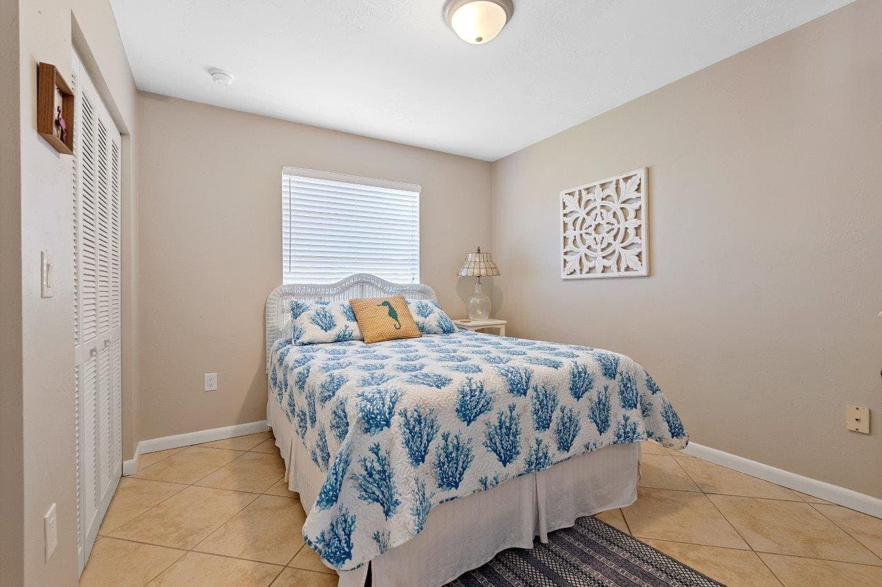 Palm Coast House: 49 Ocean St