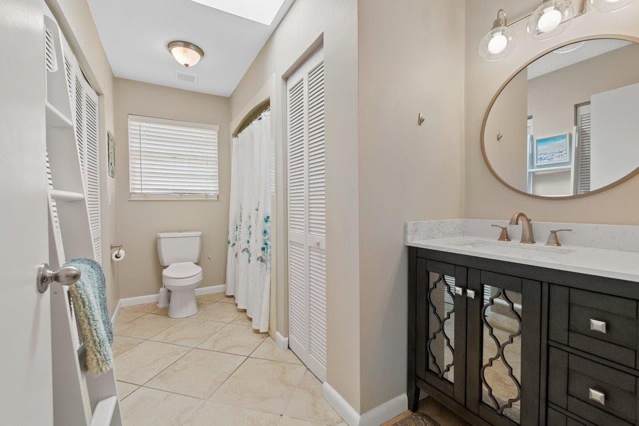 Palm Coast House: 49 Ocean St