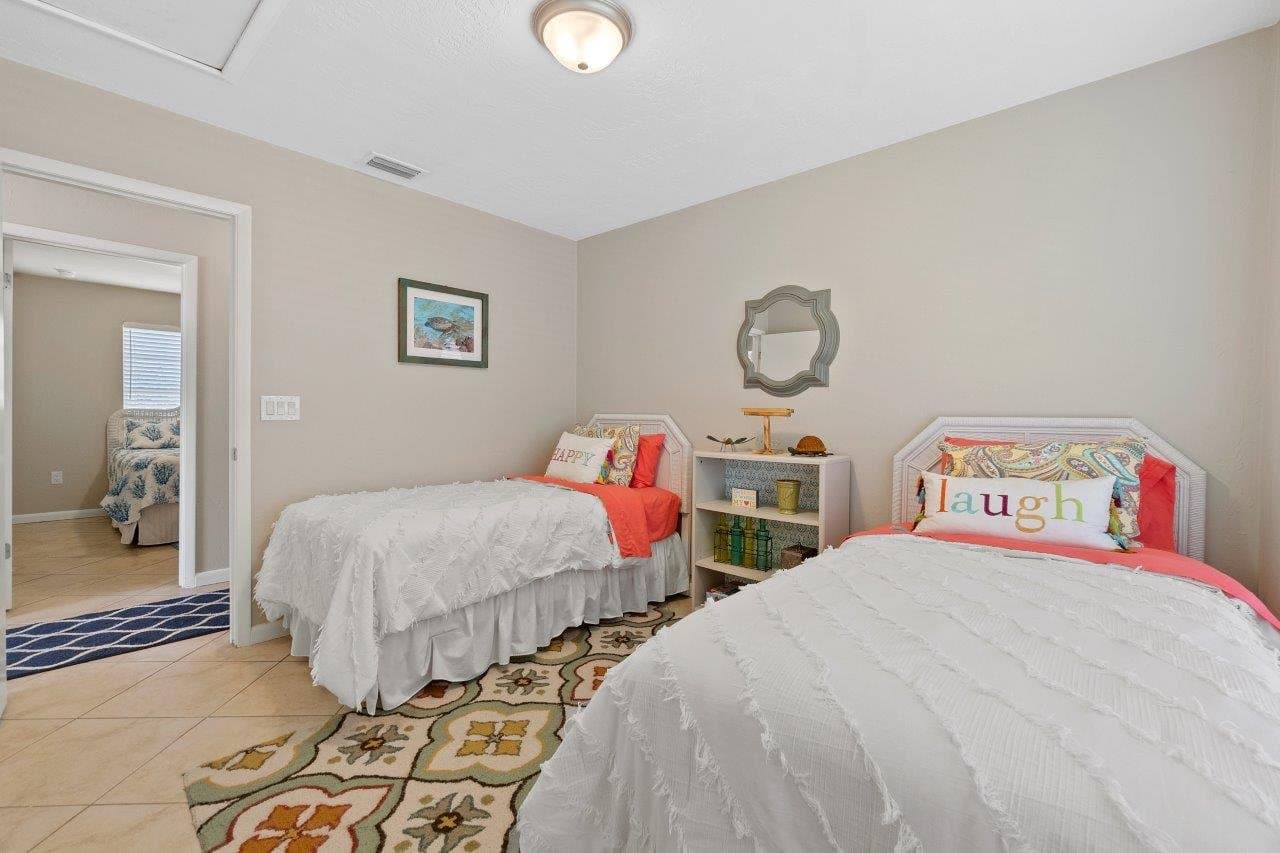 Palm Coast House: 49 Ocean St