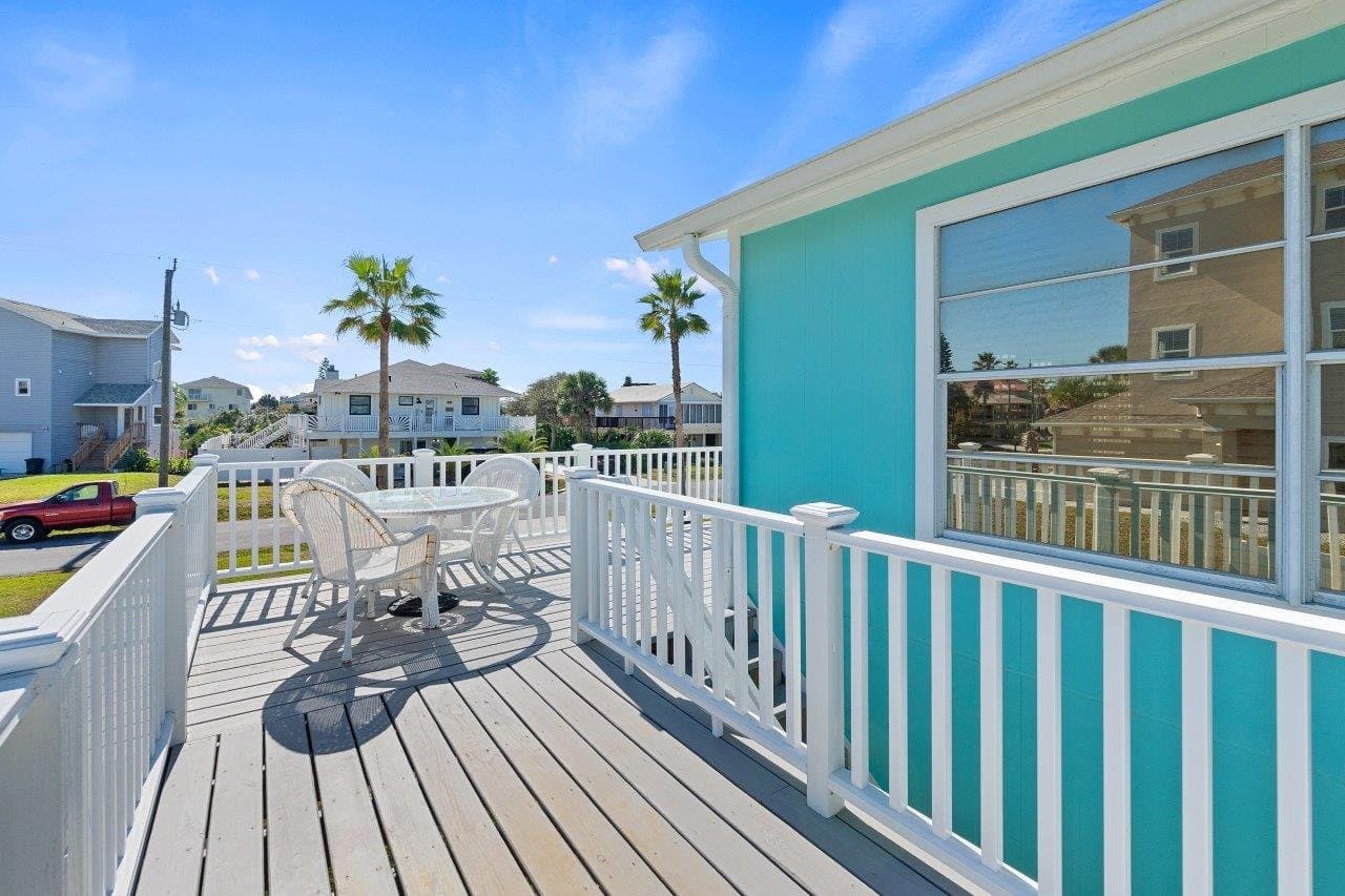 Palm Coast House: 49 Ocean St