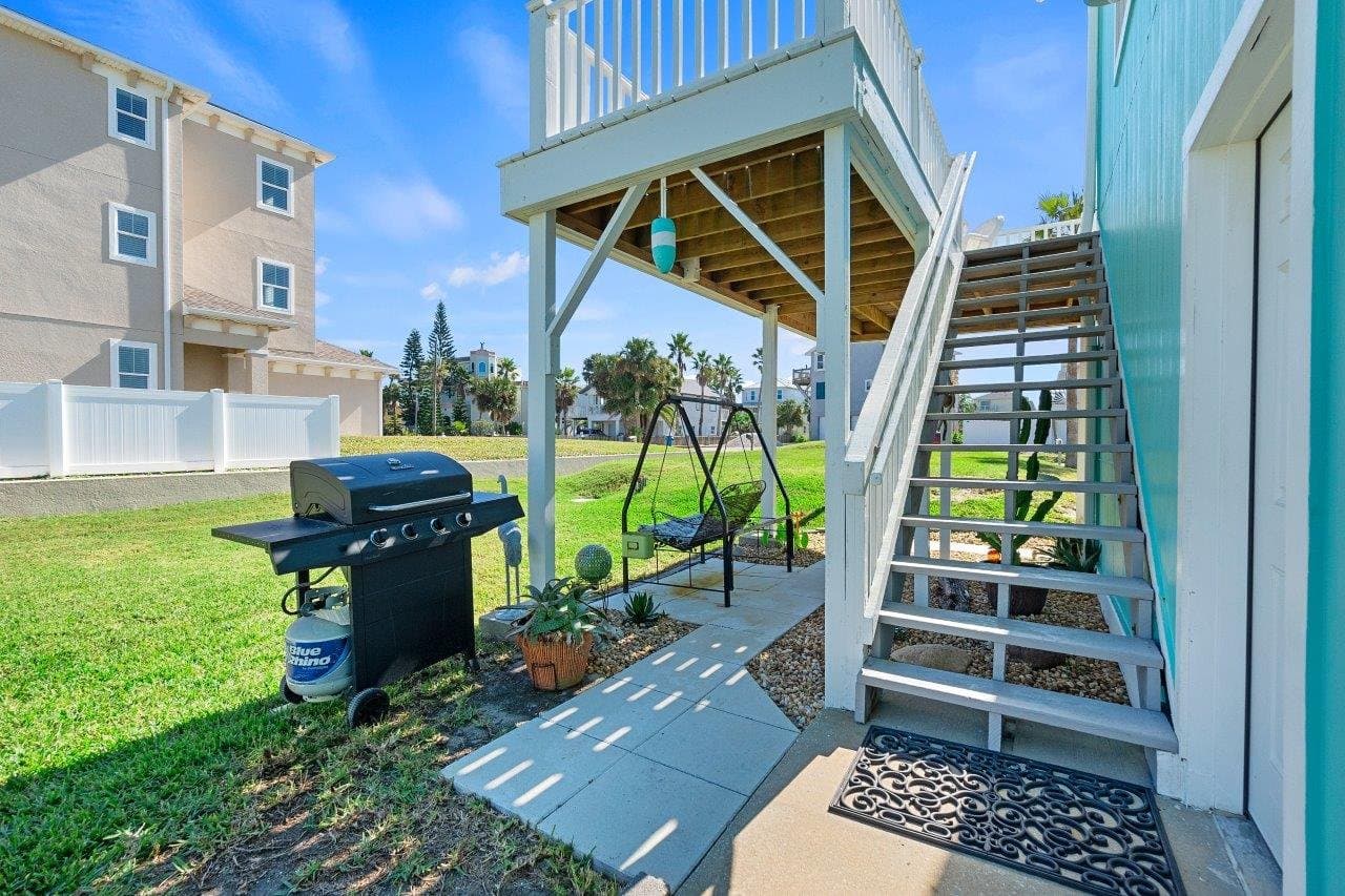 Palm Coast House: 49 Ocean St