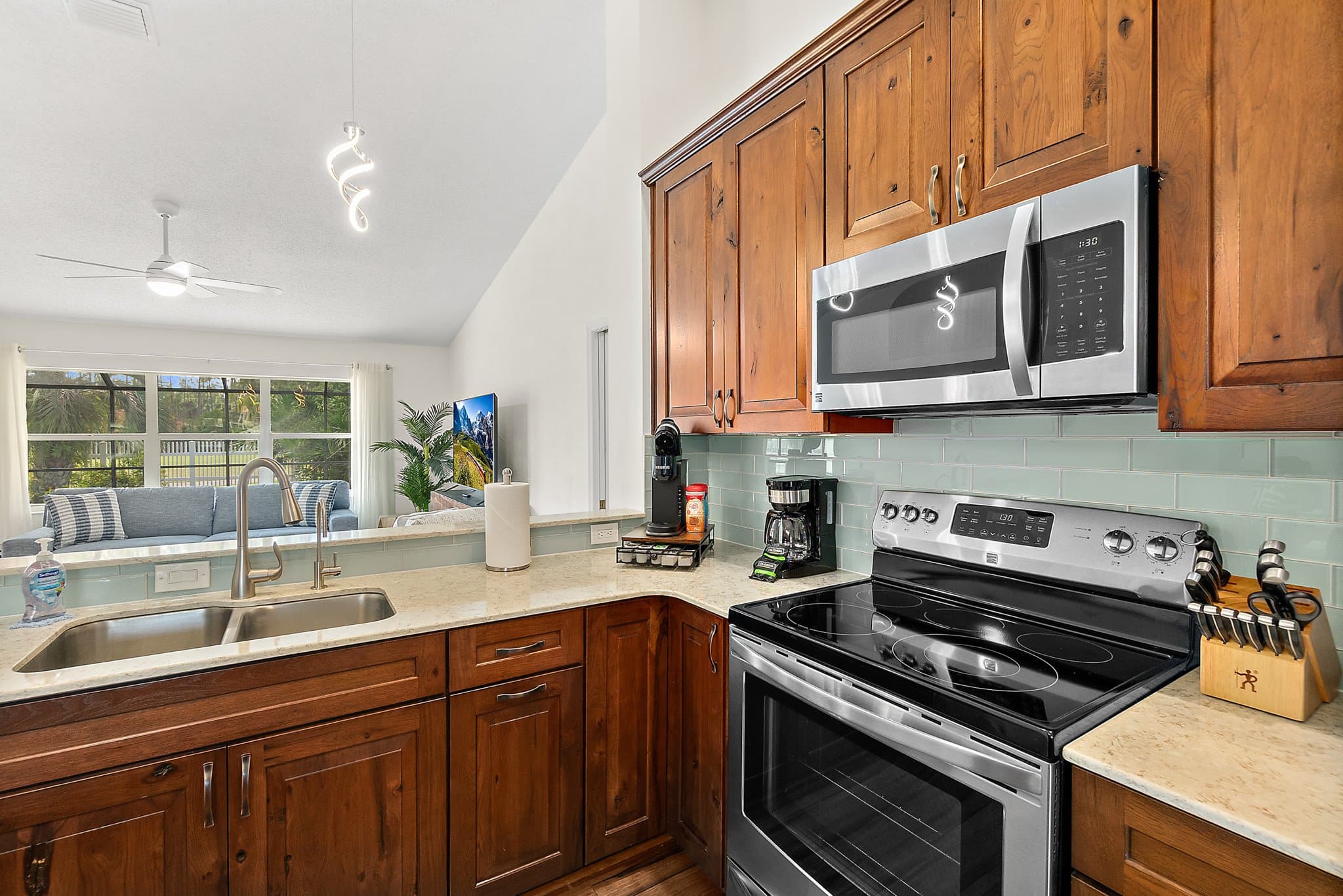 Palm Coast House: 13 Westover Ln