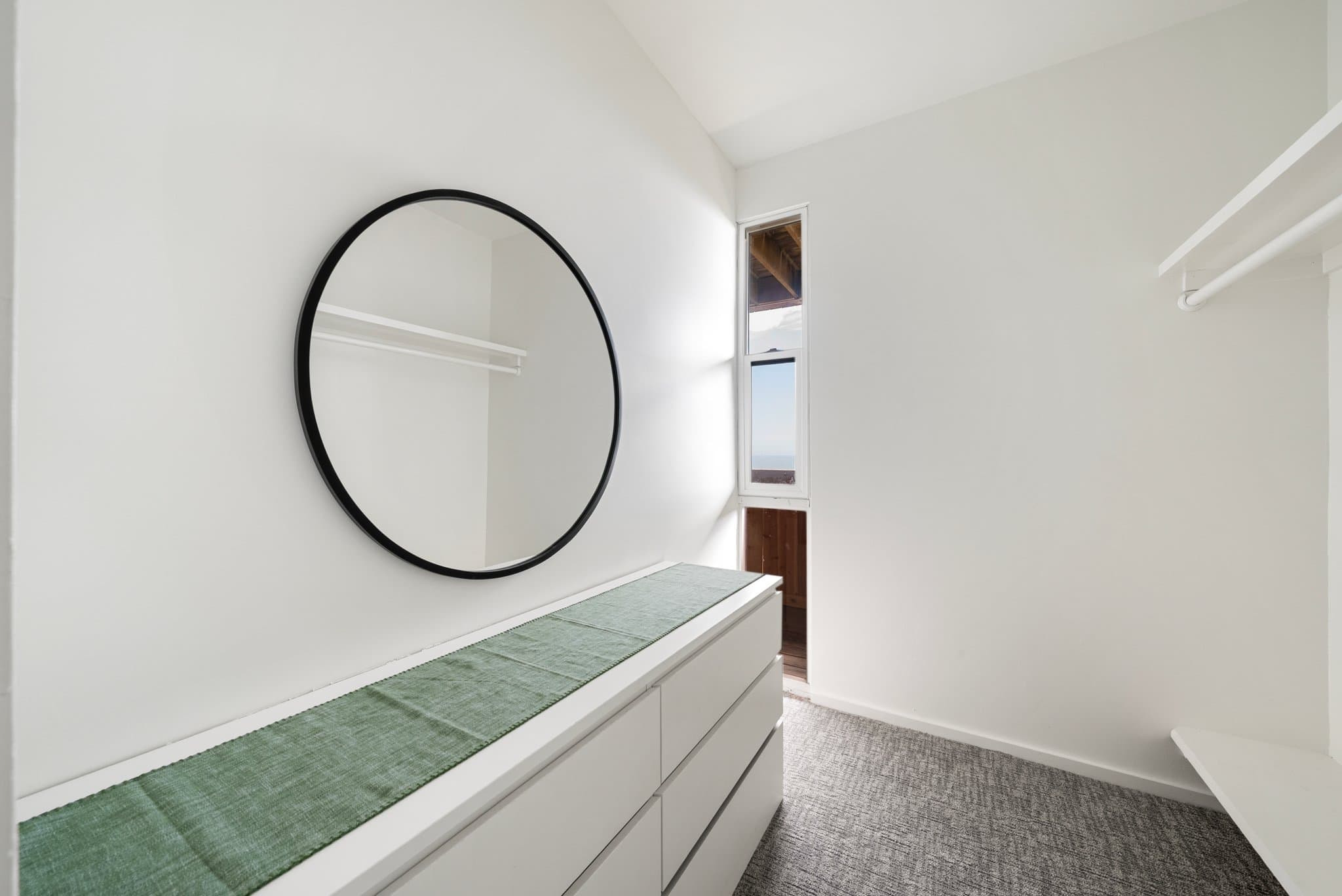 Laguna Beach Single Room: 31271 Holly Dr