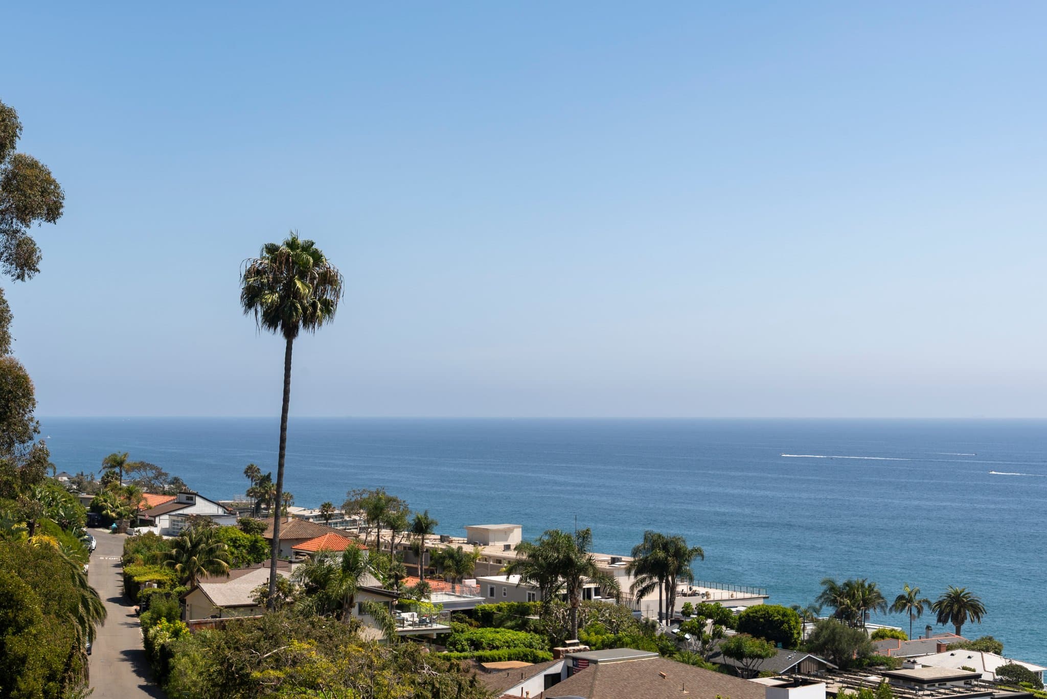Laguna Beach Single Room: 31271 Holly Dr