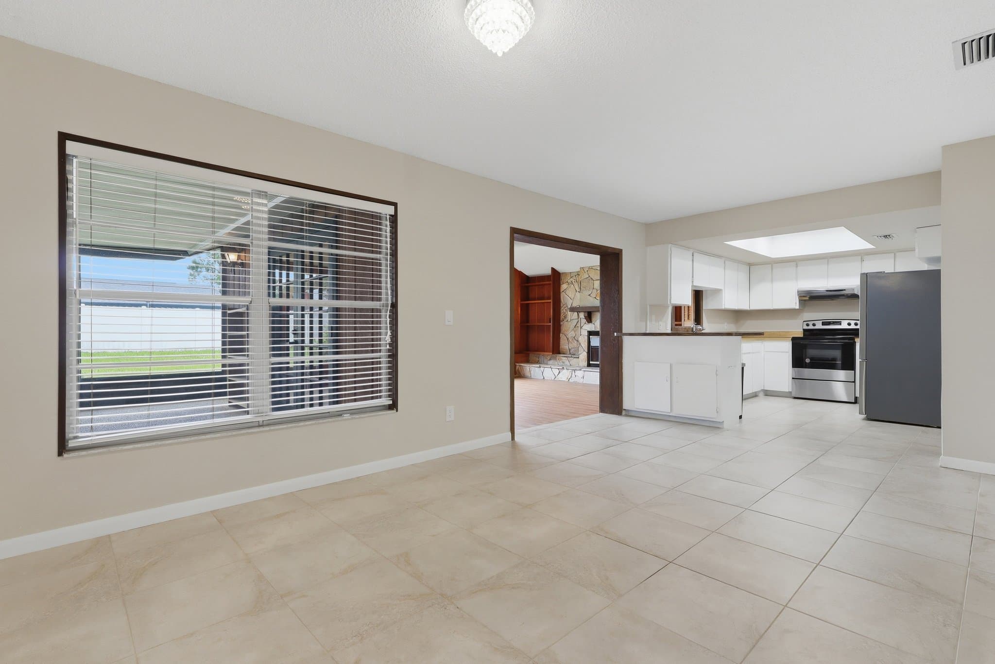 Tampa House: 14505 Farm Hills PL