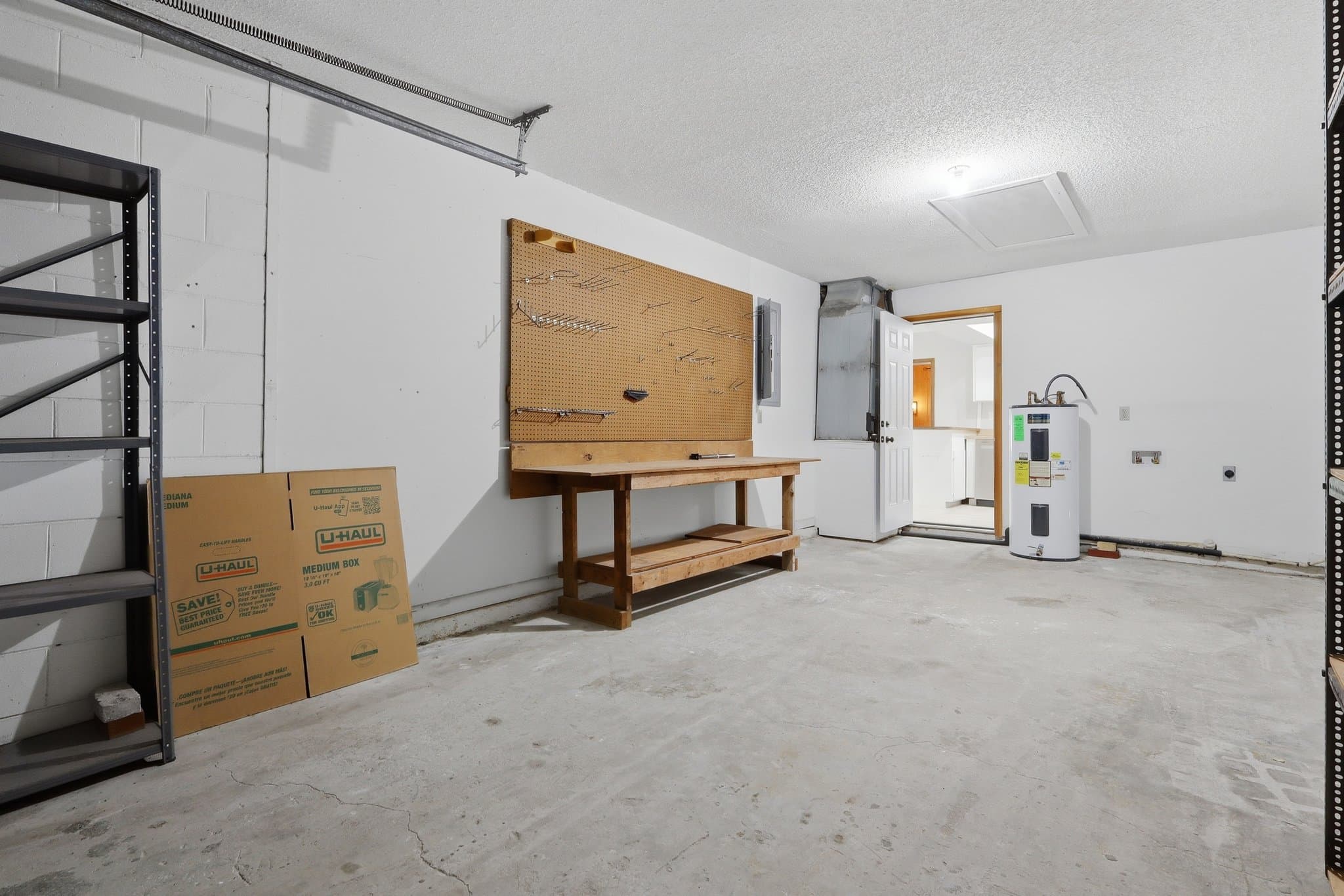 Tampa House: 14505 Farm Hills PL