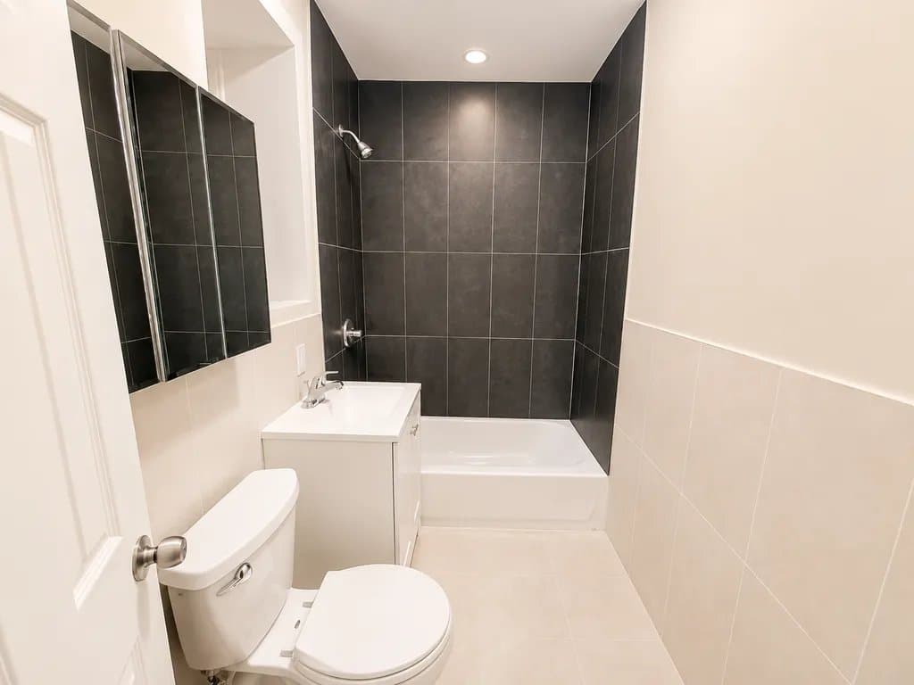Newark Apartment: 691 Elizabeth Ave