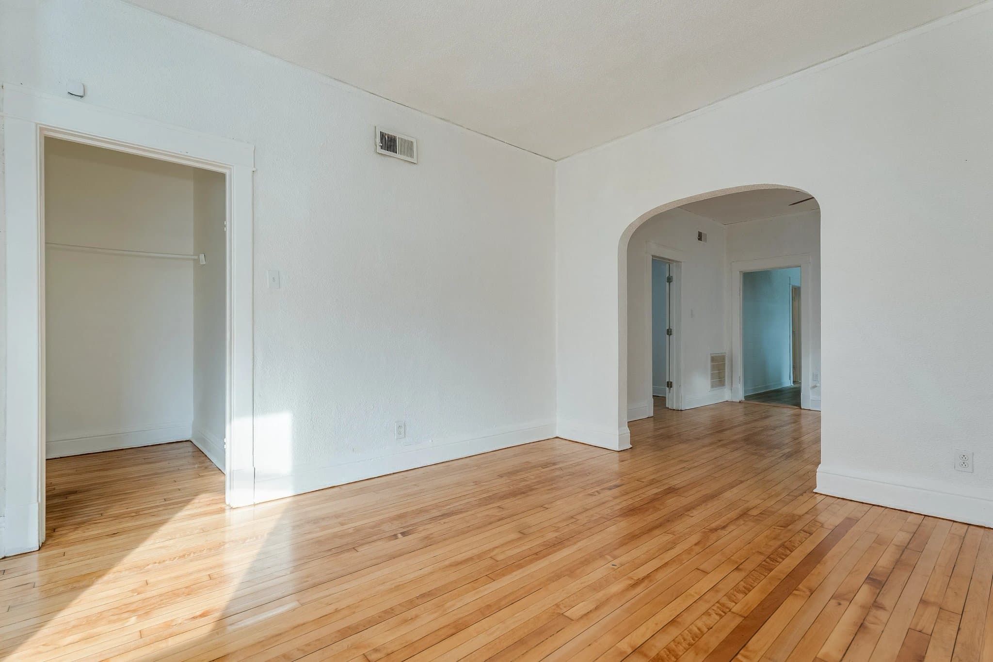 chicago Multiplex: 8329 S Kingston Ave,