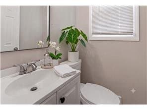 Burnsville House: 13004 Grand Avenue