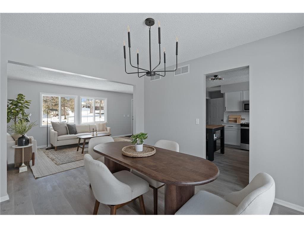 Burnsville House: 13004 Grand Avenue