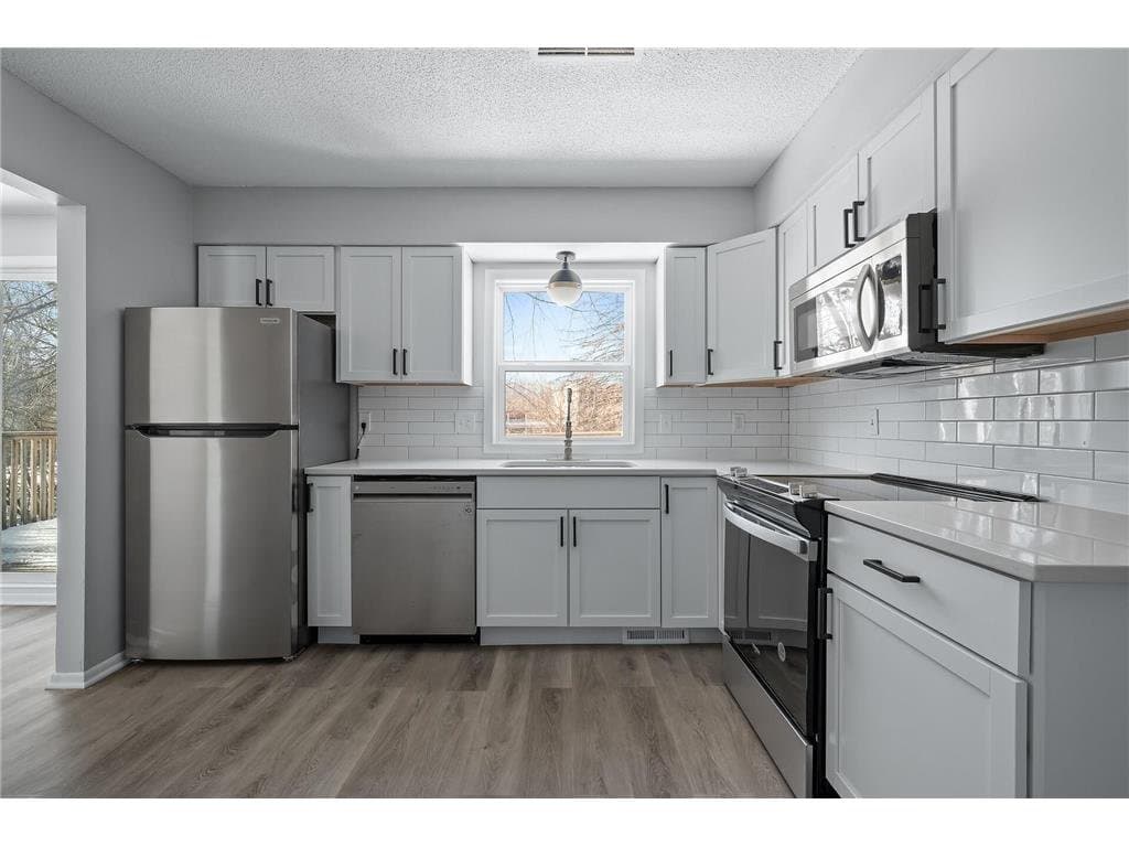Burnsville House: 13004 Grand Avenue