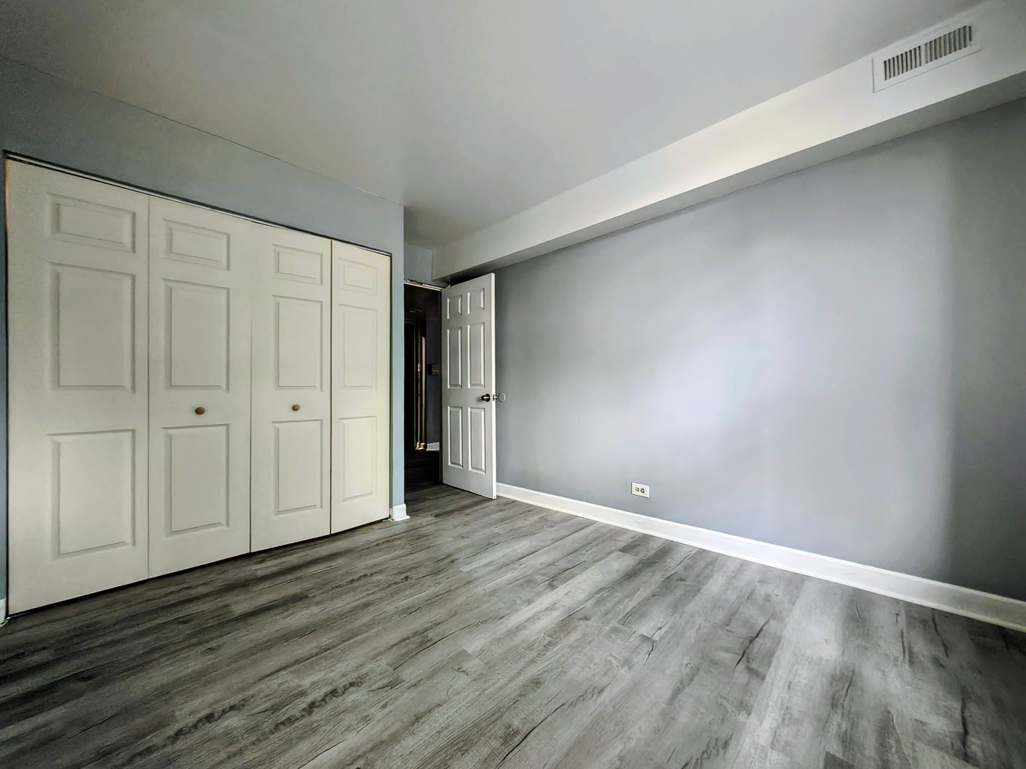 Chicago Apartment: 1850 S Karlov Ave