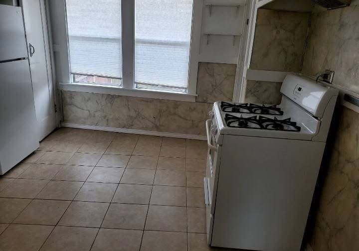 San Francisco Apartment: 10 College Avenue