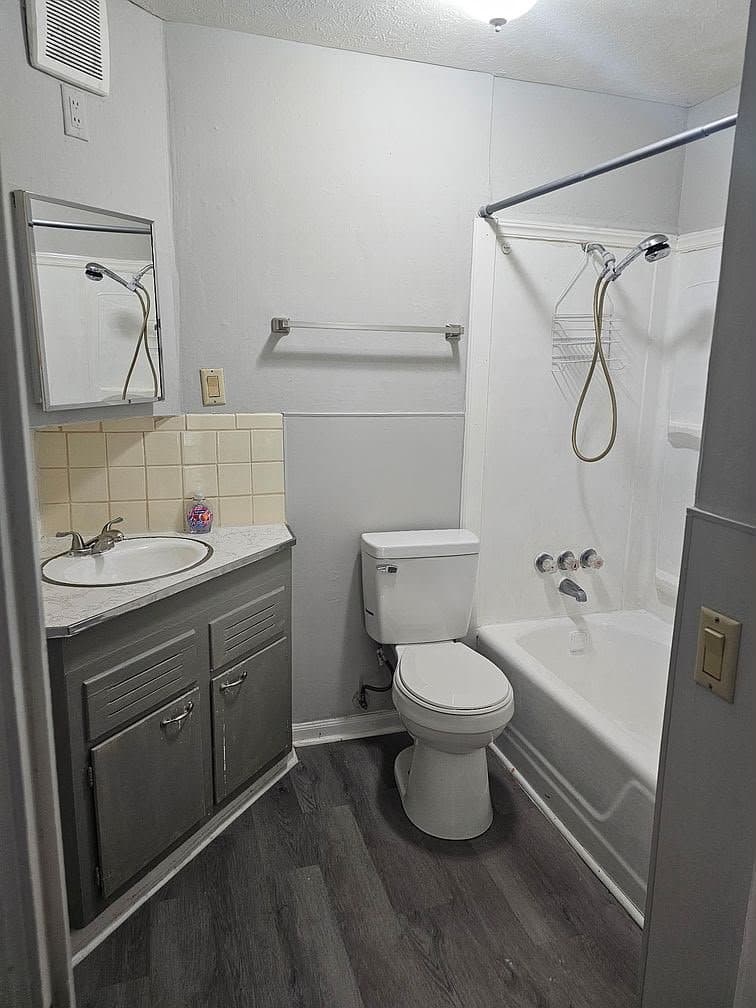 Oliver Springs Condo: 155 Midway Dr