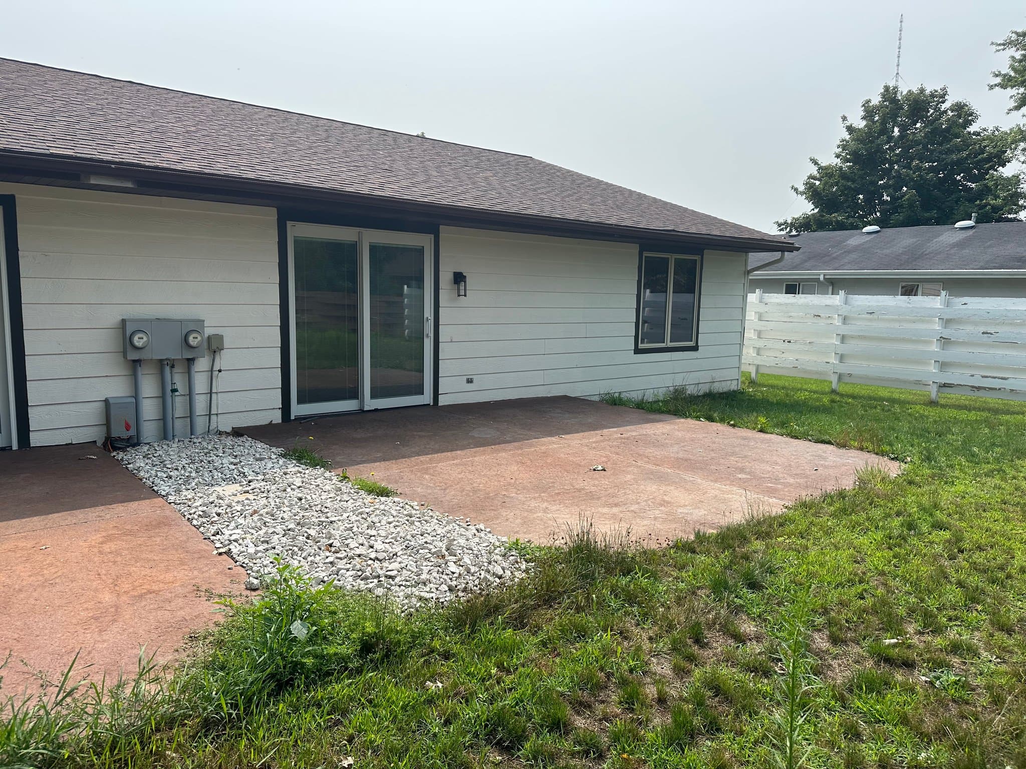Eau Claire House: 3644 Livingston Ln