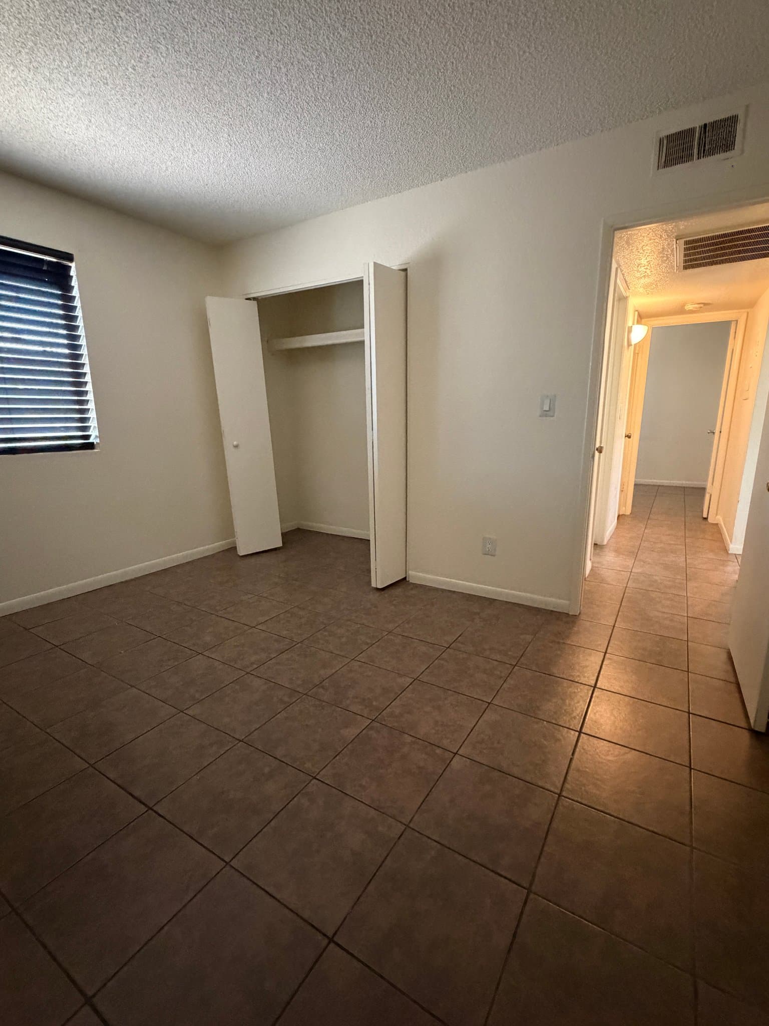 phoenix Multiplex: 1420 E Brown St