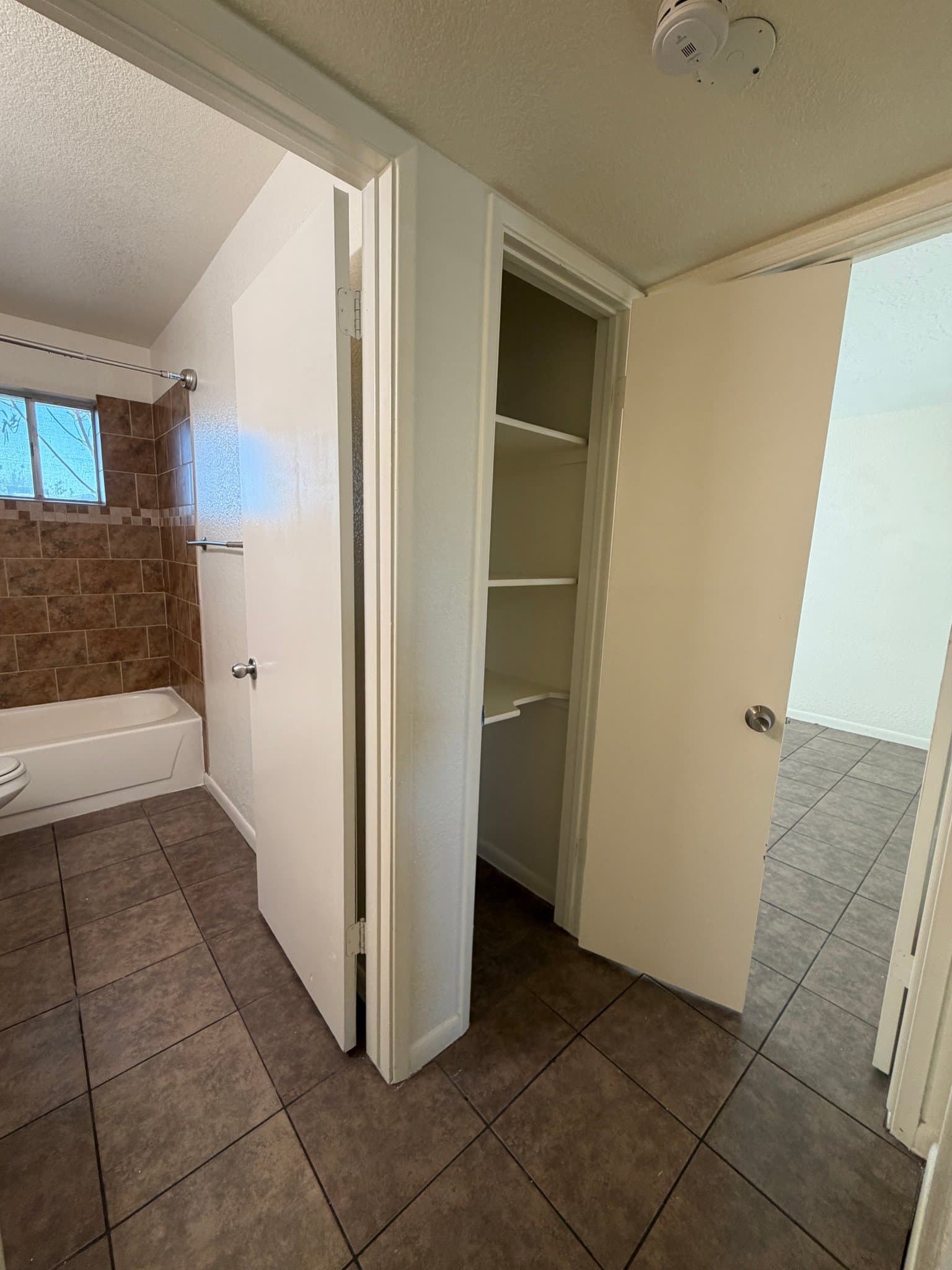 phoenix Multiplex: 1420 E Brown St