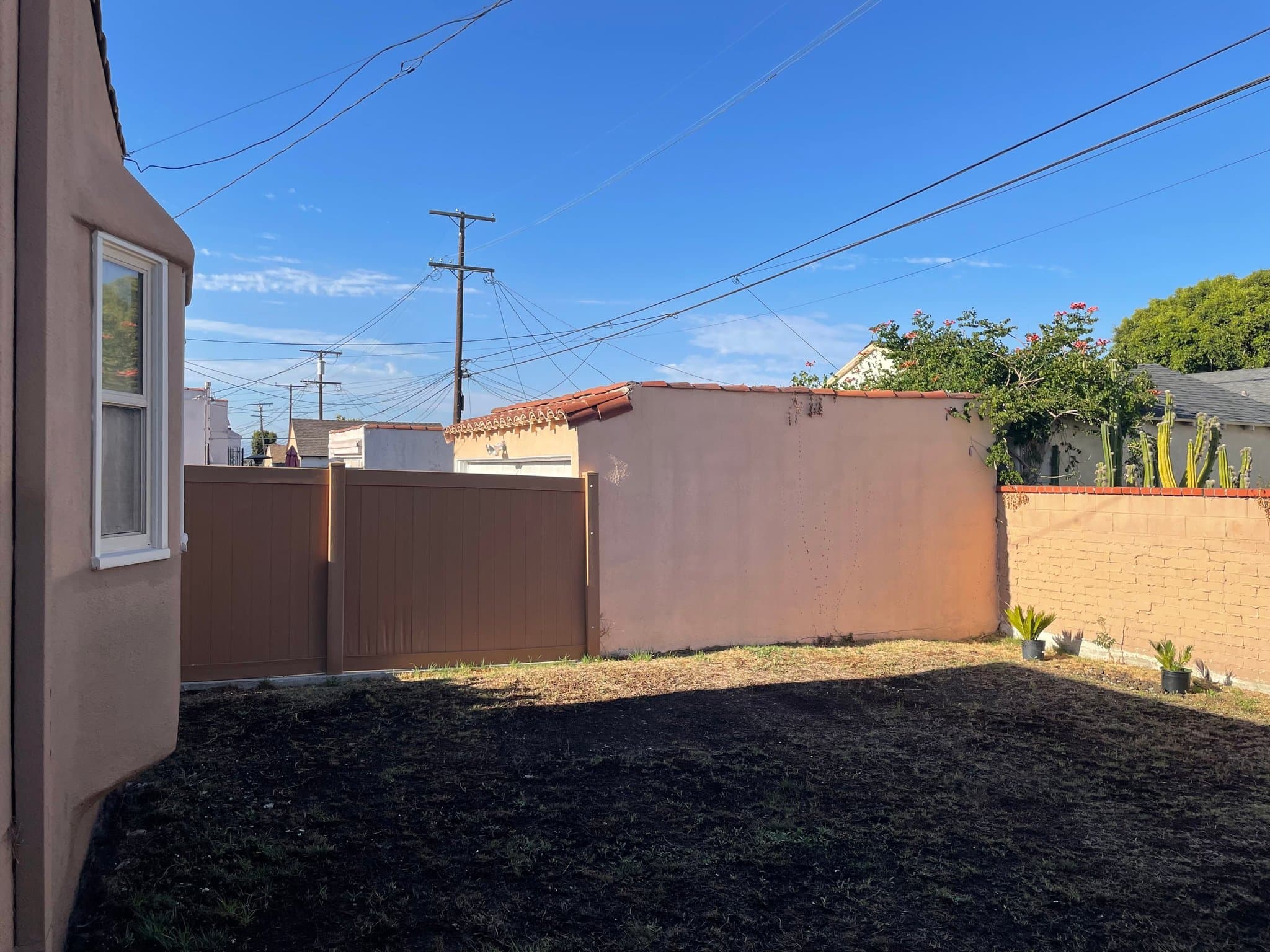 Inglewood House: 8214 S 3rd Ave