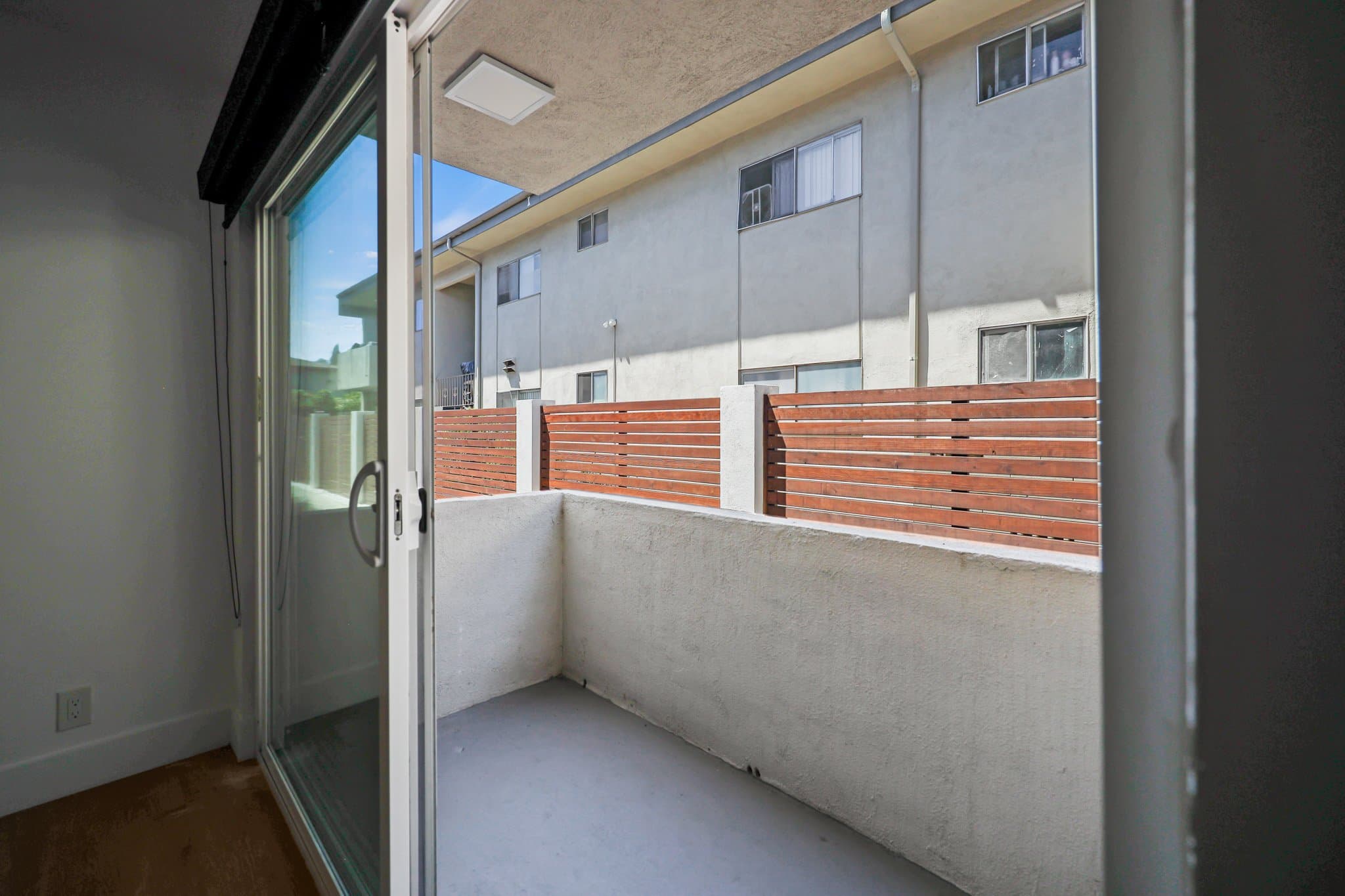 Los Angeles Apartment: 2034 s Garth Avenue