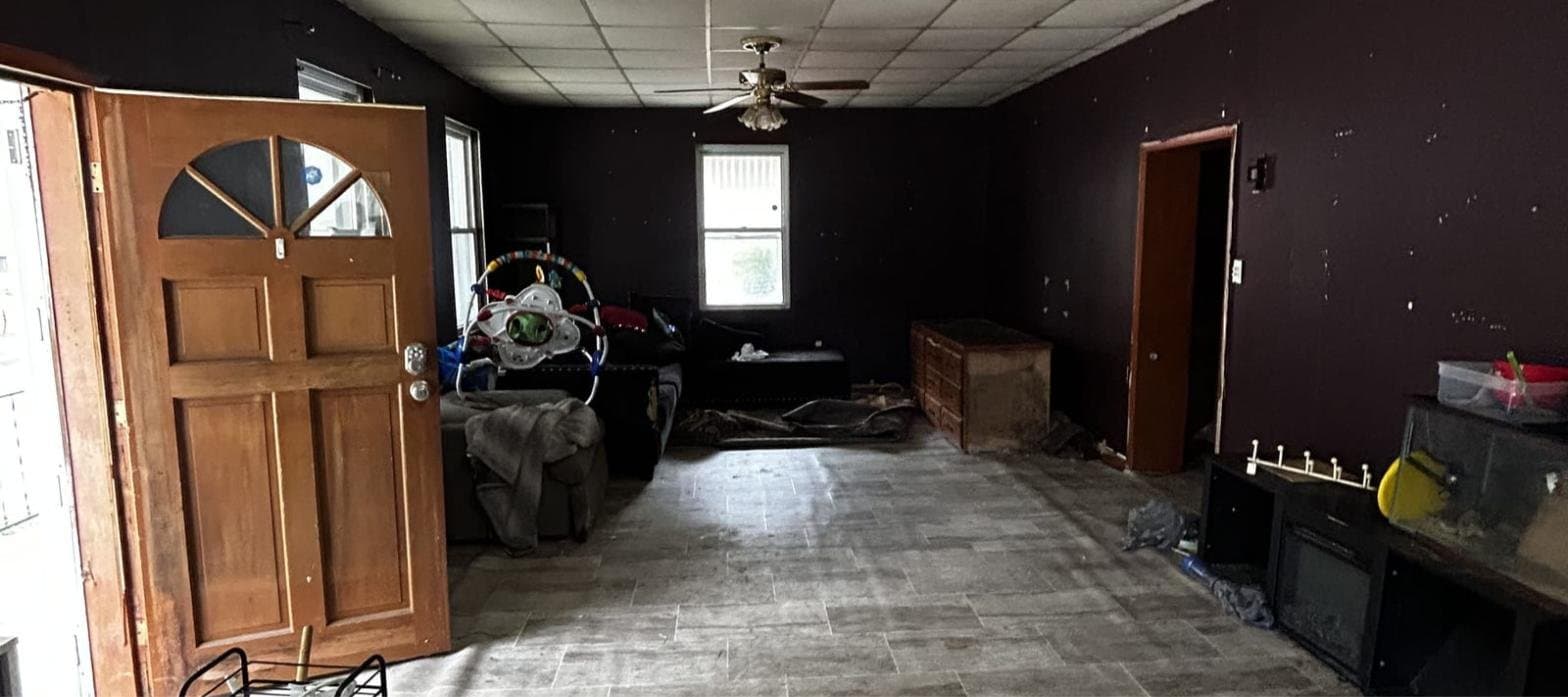 Belleville House: 233 N 11th St