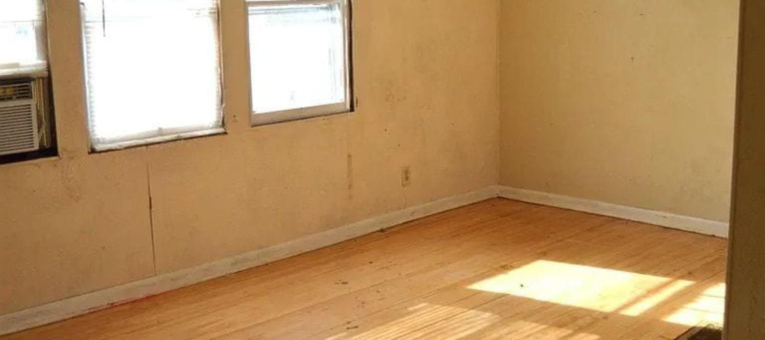 Saginaw House: 525 Owen St