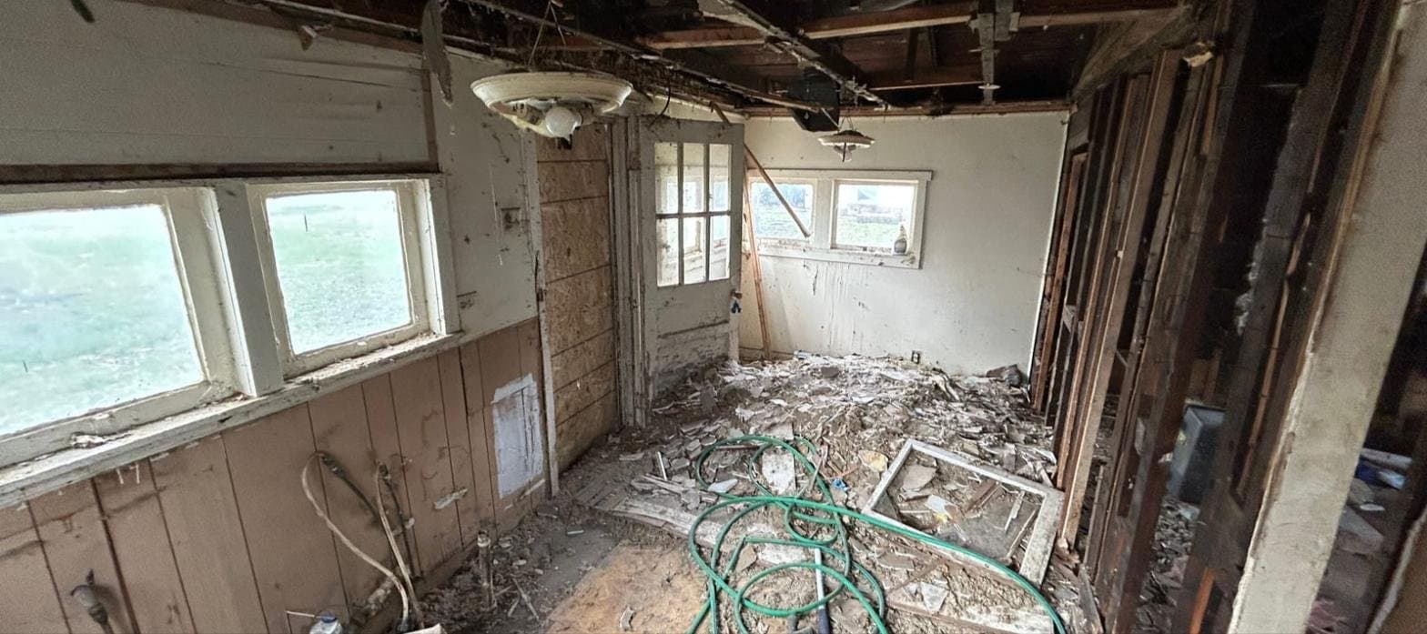 Decatur House: 2827 E Hickory St