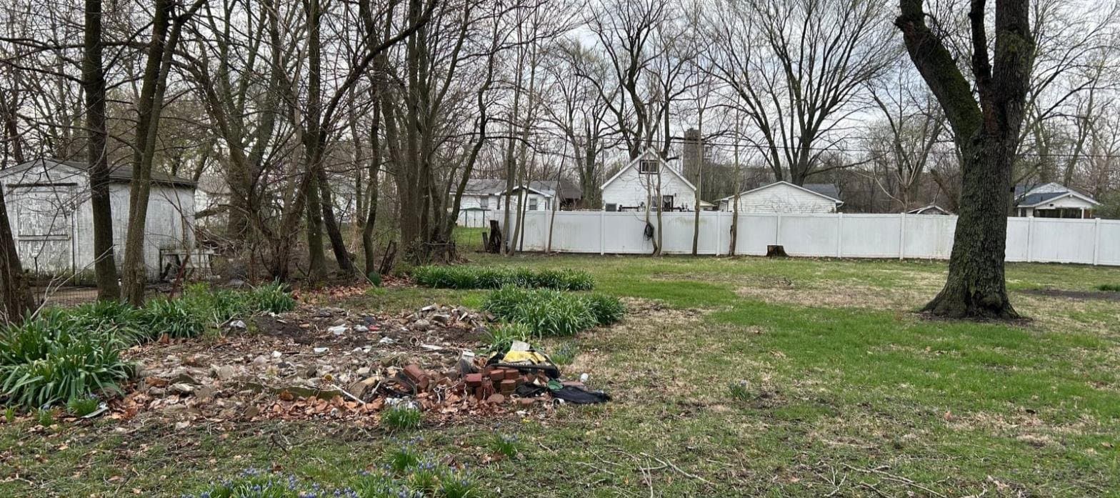 Decatur House: 2827 E Hickory St