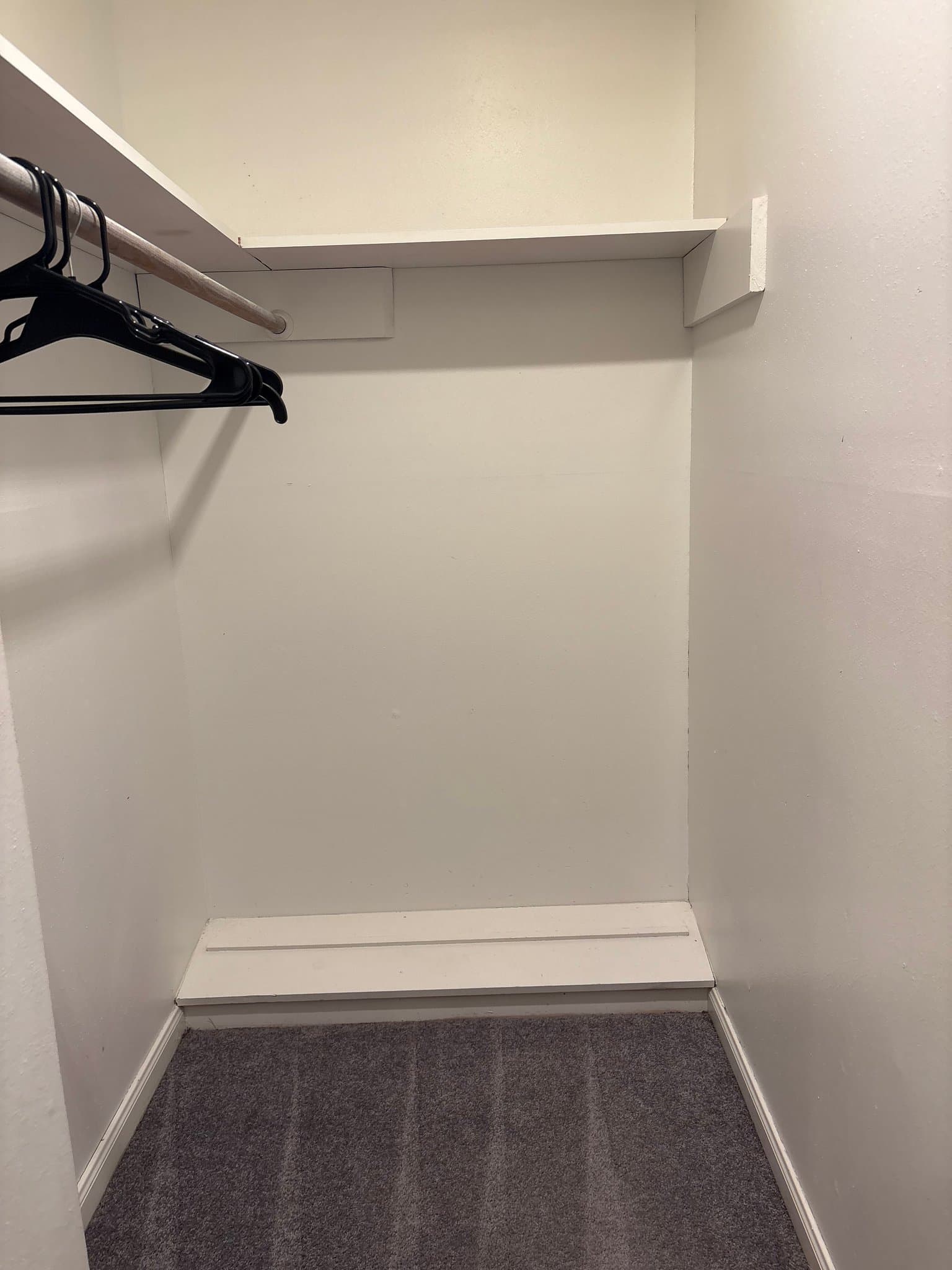 Prairie View Single Room: 318 Elm Street