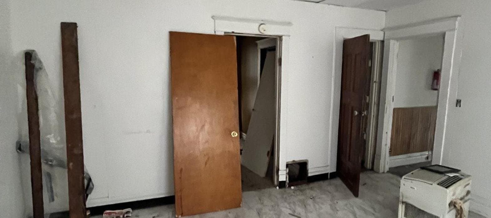 Peoria House: 406 Morton St