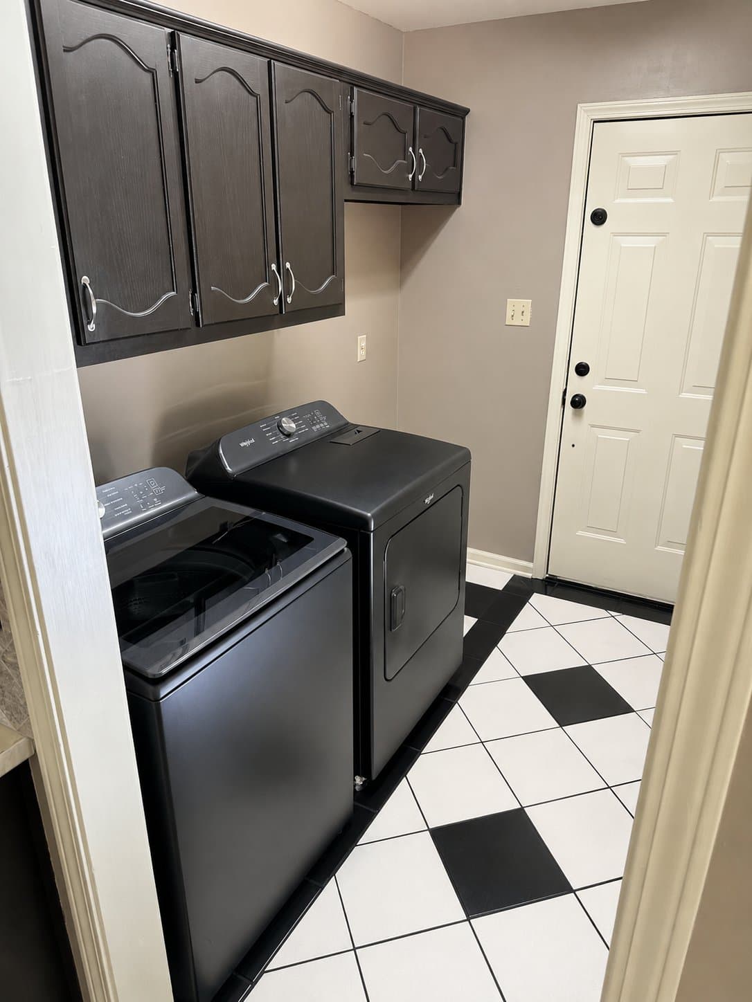 Lakeland House: 3211 Shadow Green Ln