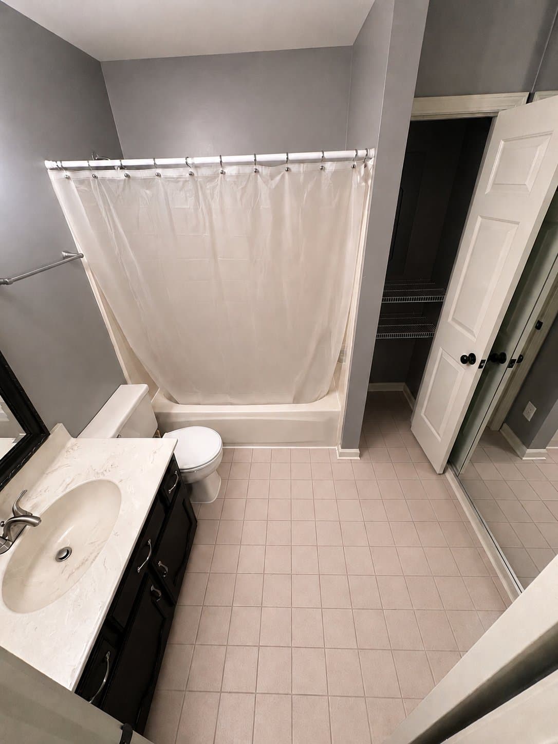 Lakeland House: 3211 Shadow Green Ln