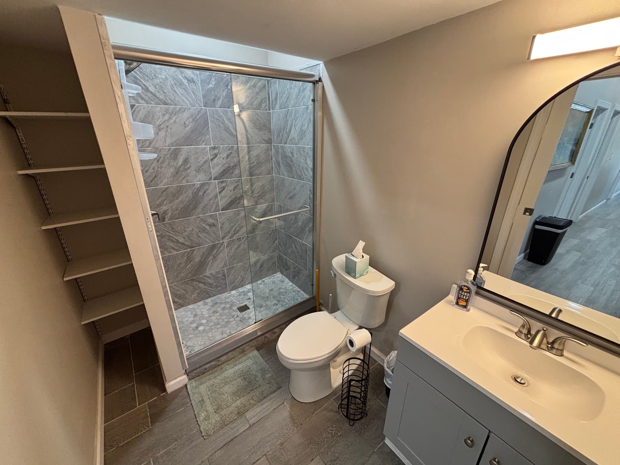 Hampton House: 6 Epping Avenue
