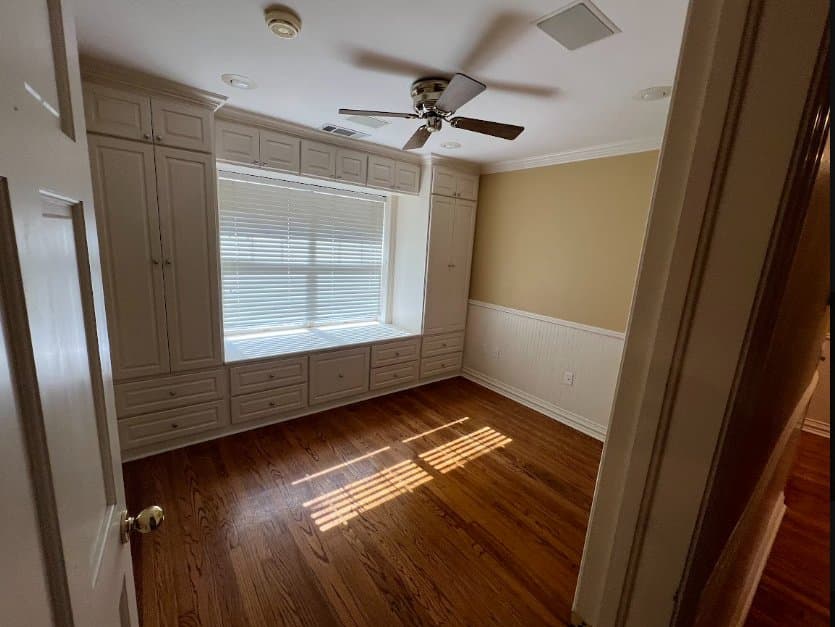 Amarillo House: 1606 S Travis St