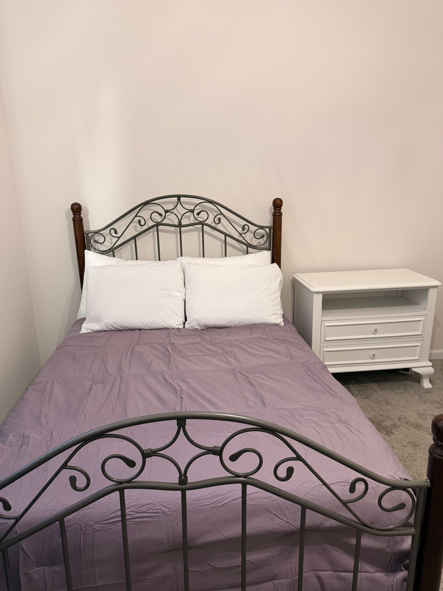 Deland Single Room: 1650 2nd Ave