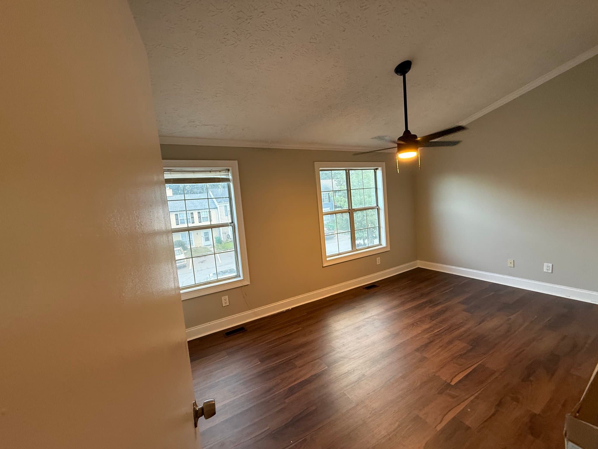 'stone Mountain Townhome: 5715 Wells Circle