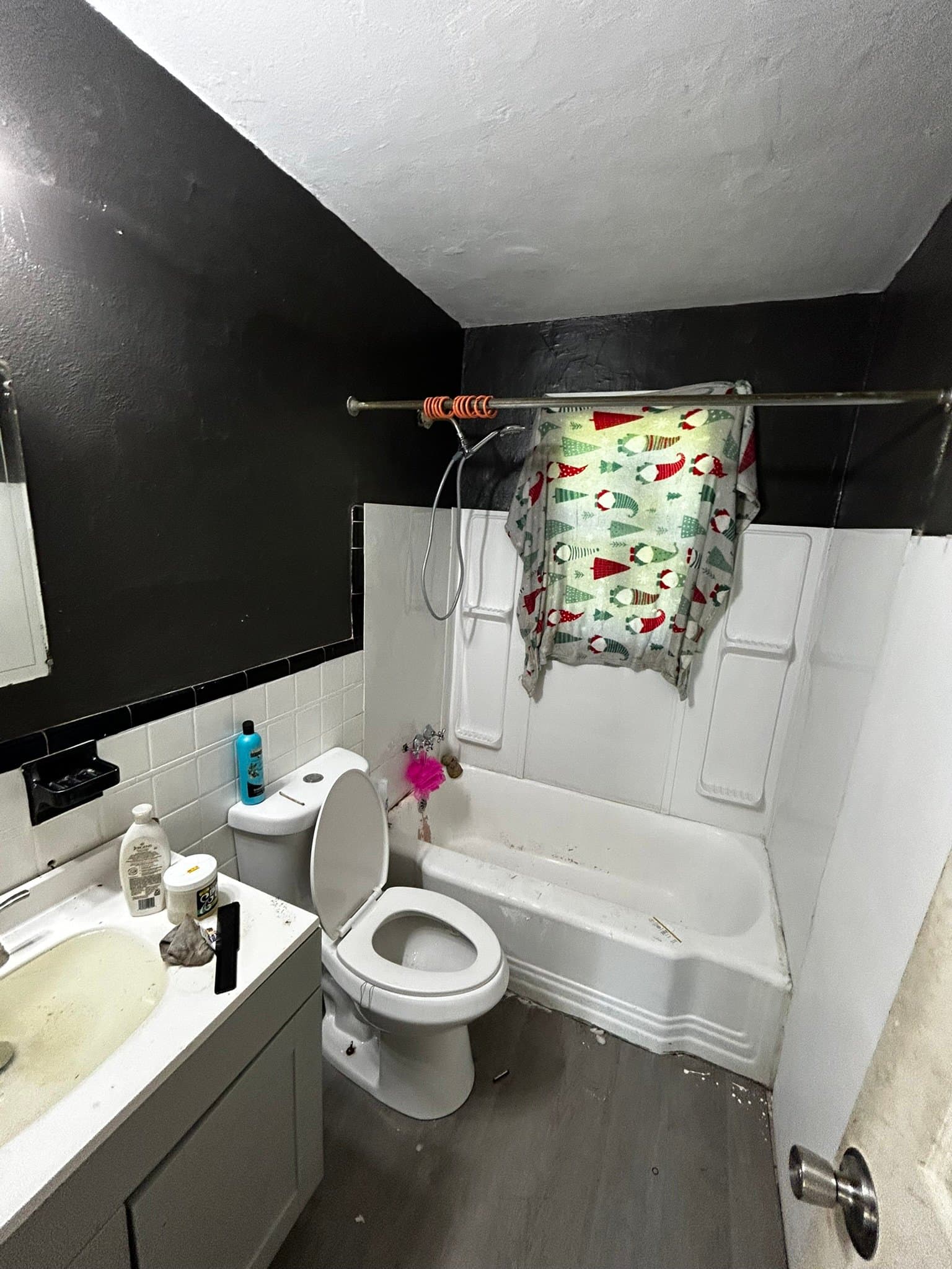 Saint Louis House: 5621 Sunbury Ave