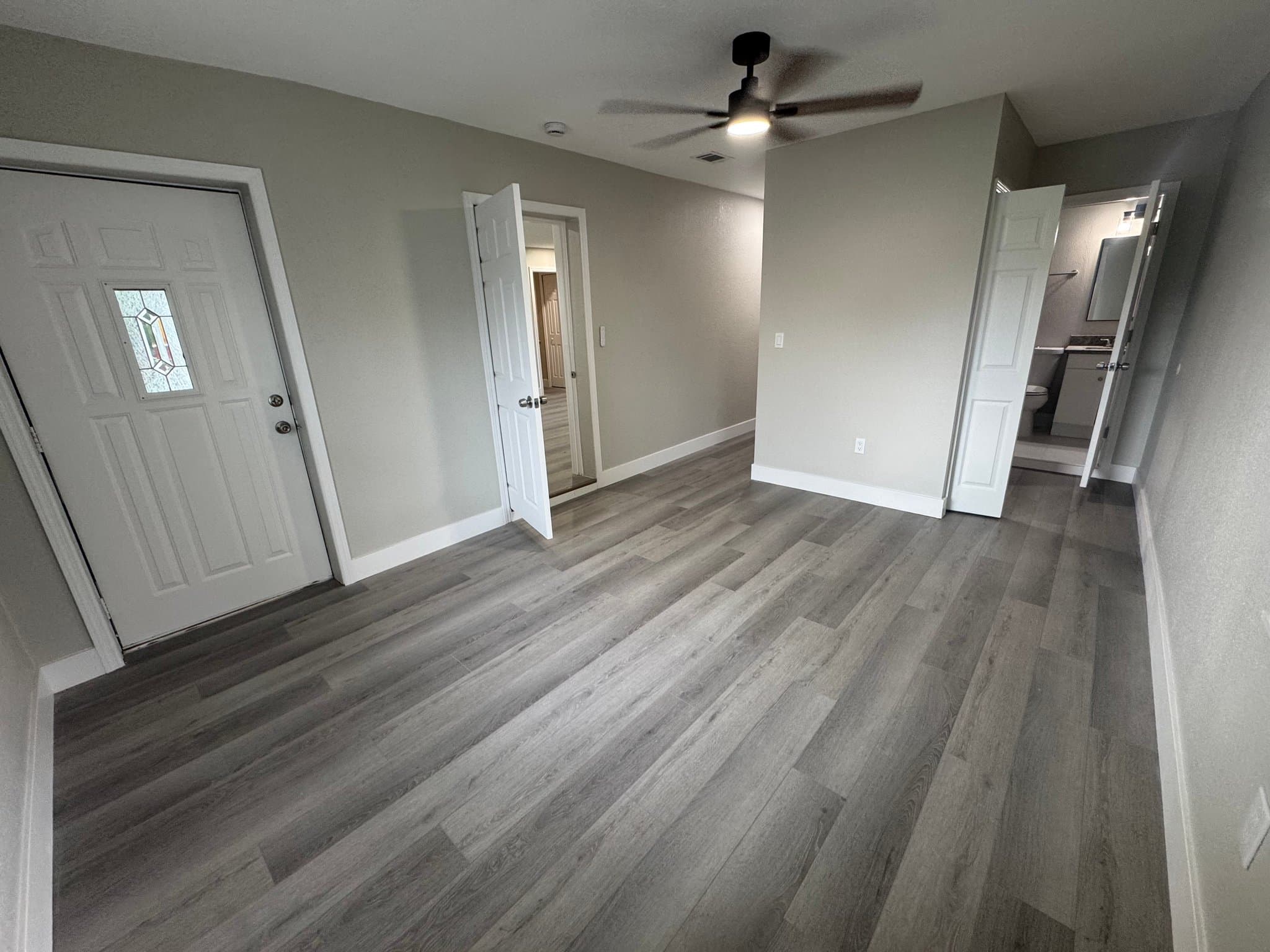 Kissimmee House: 555 cadillac blvd