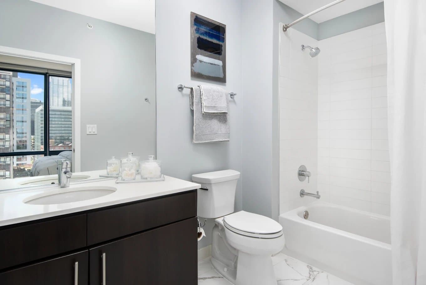 Chicago Condo: 213 S Halsted St