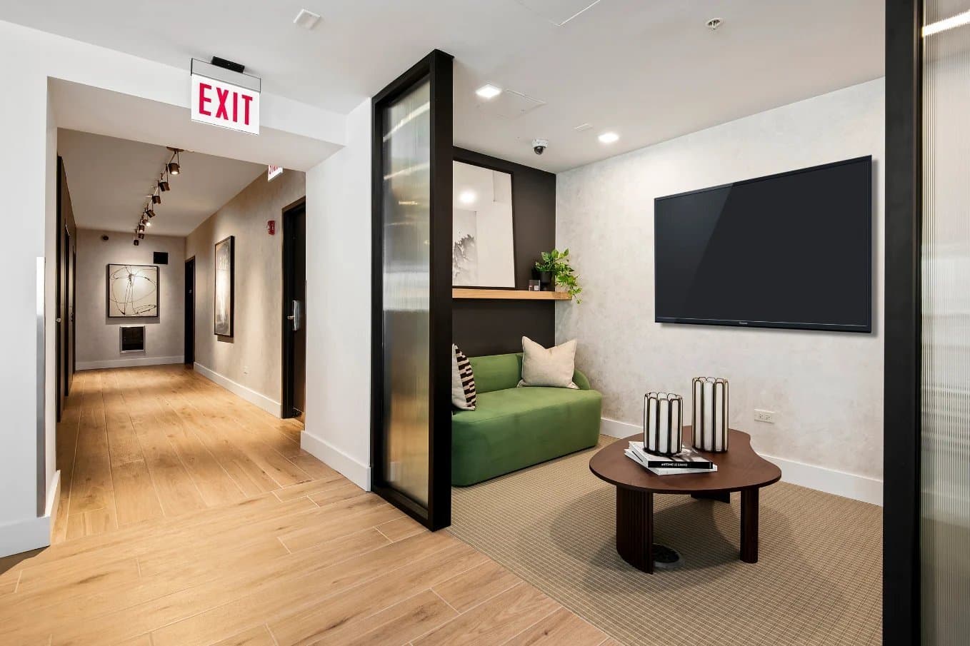 Chicago Condo: 213 S Halsted St