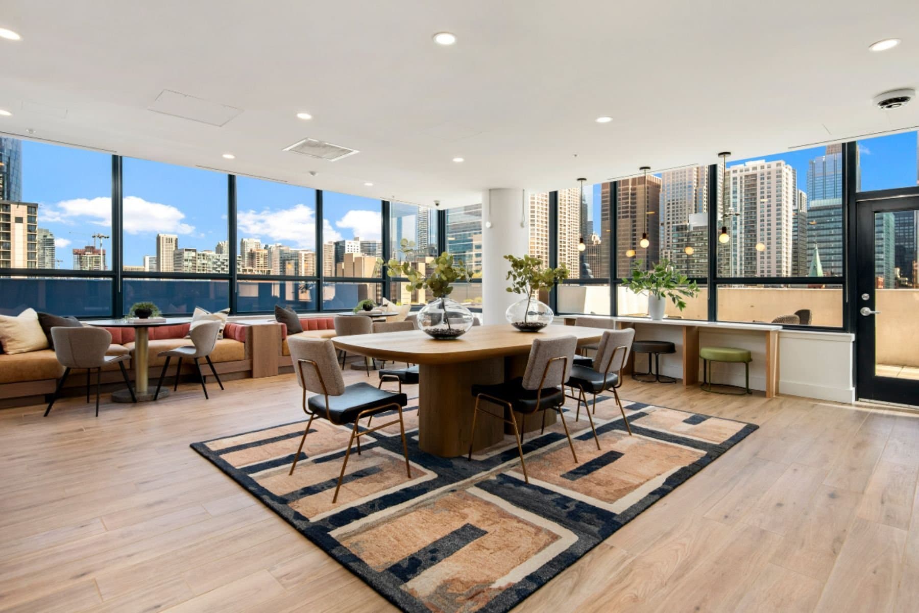 Chicago Condo: 213 S Halsted St