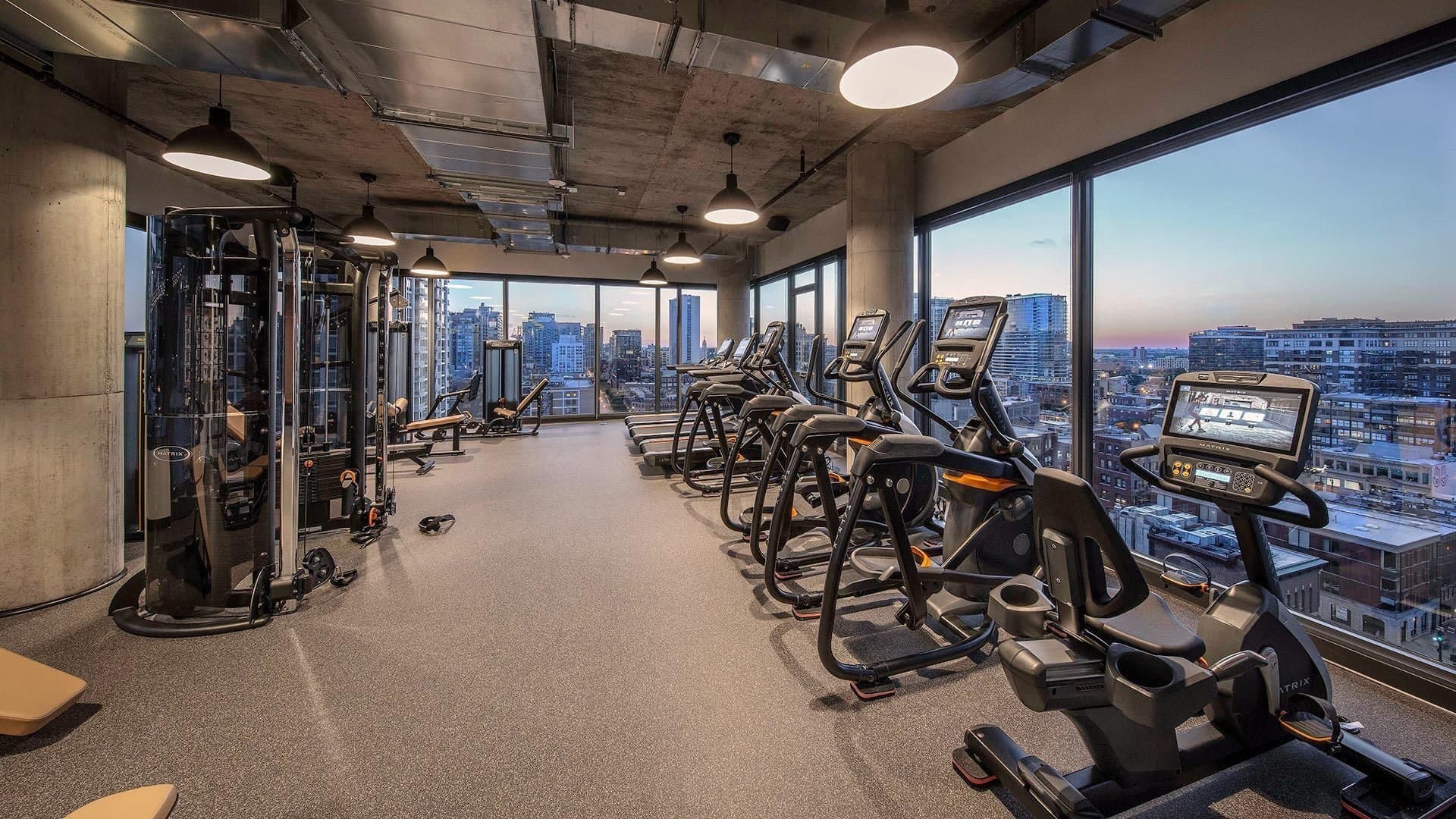 Chicago Condo: 677 North Wells St