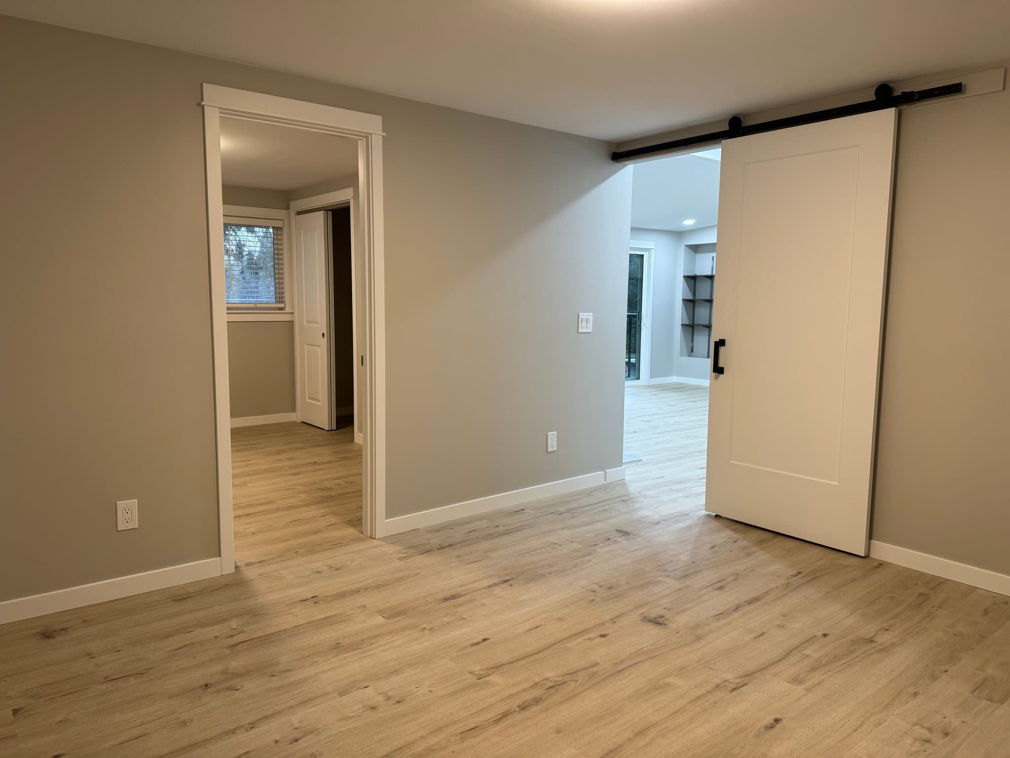 Bellevue House: 16209 Lake Hills Blvd