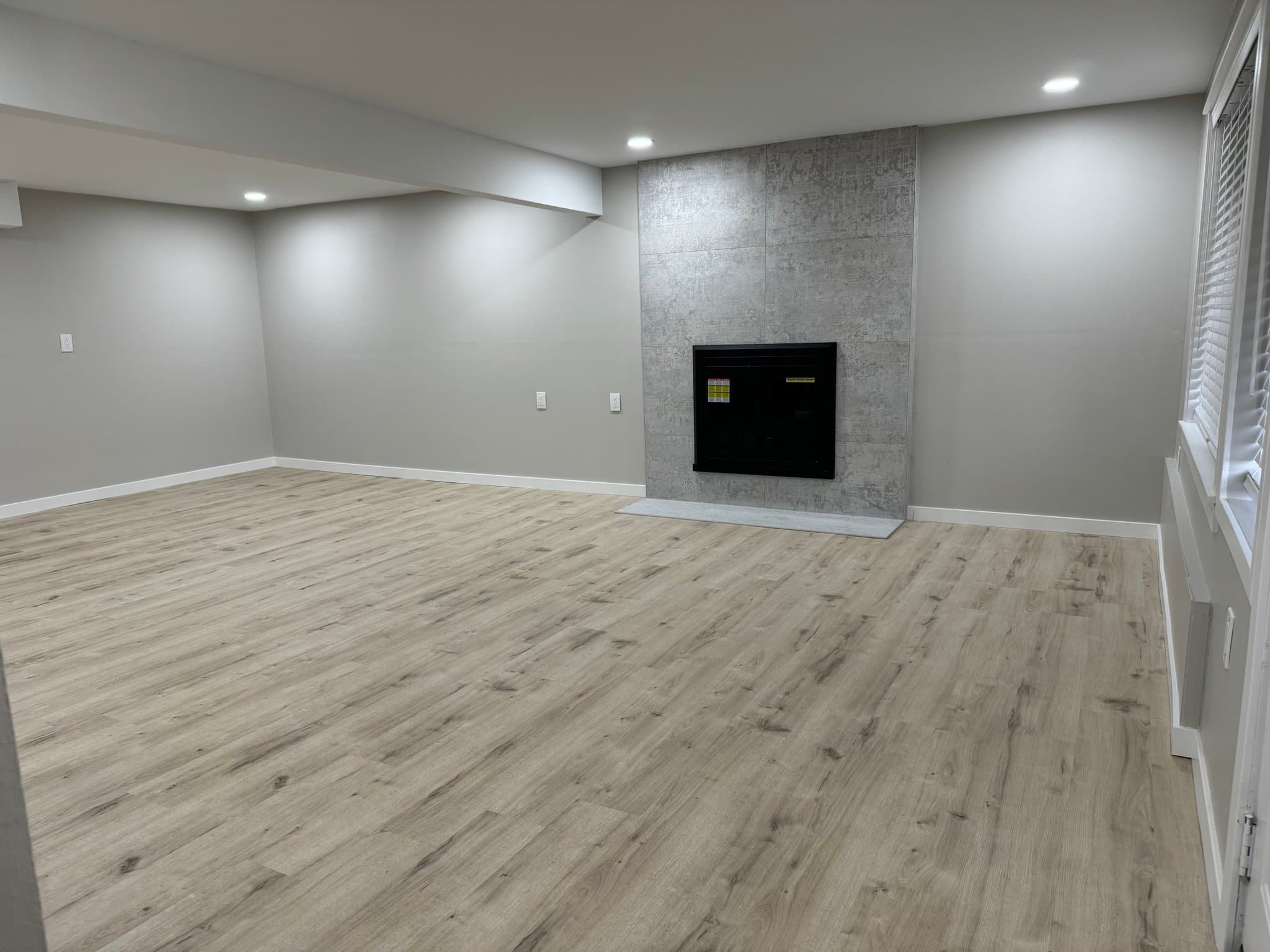 Bellevue House: 16209 Lake Hills Blvd