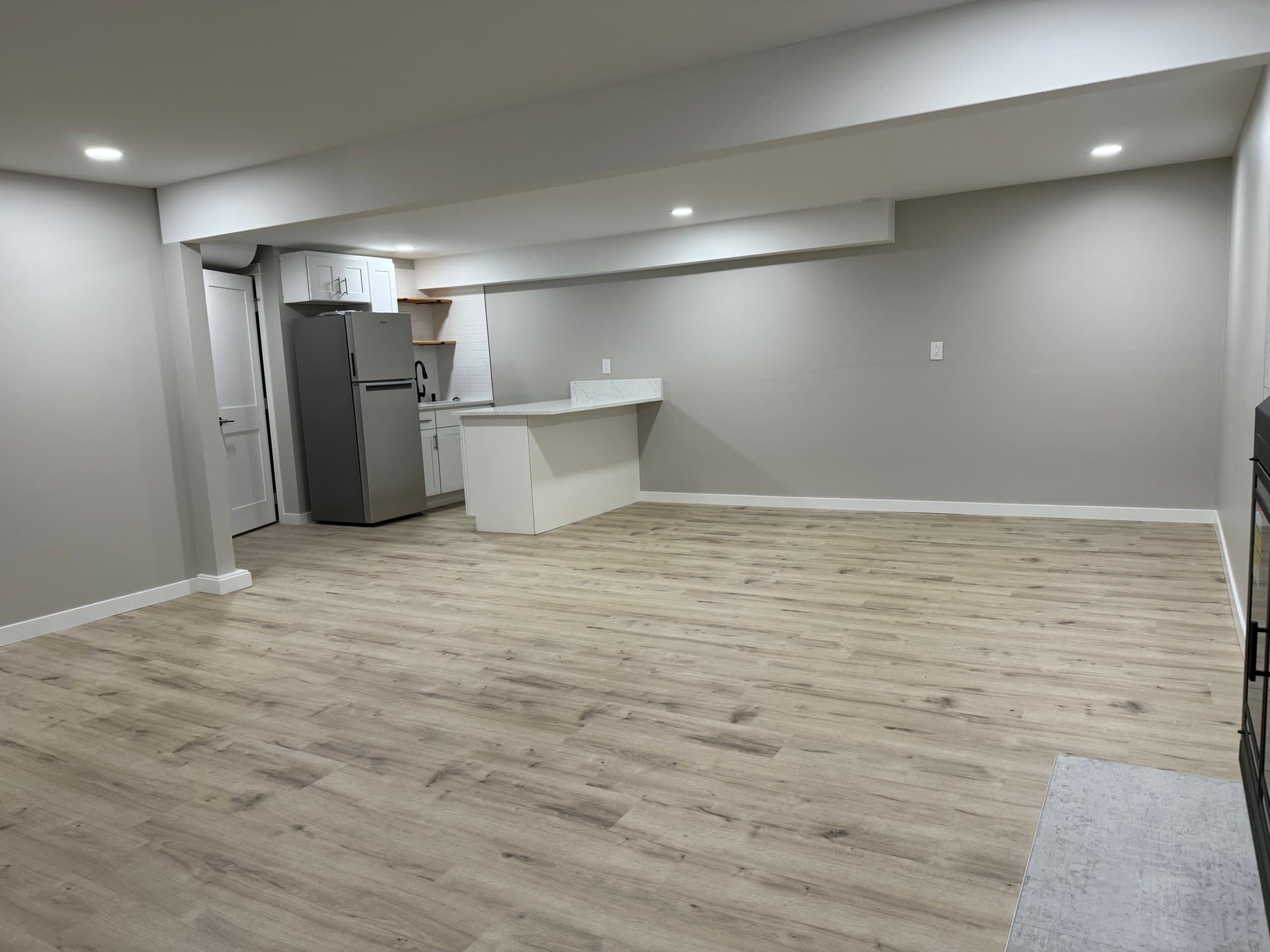 Bellevue House: 16209 Lake Hills Blvd