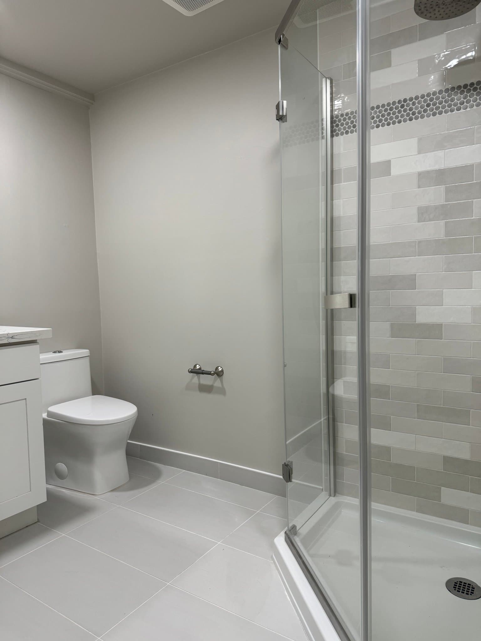 Bellevue House: 16209 Lake Hills Blvd
