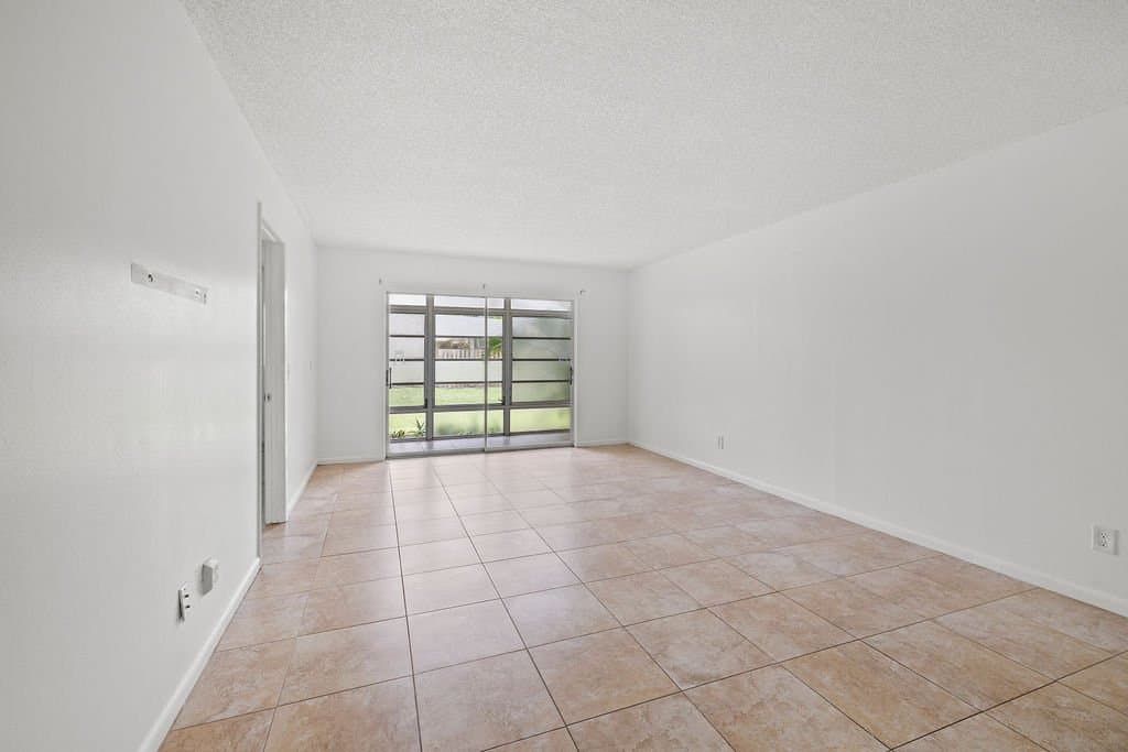 Vero Beach Condo: 1166 6th Ave