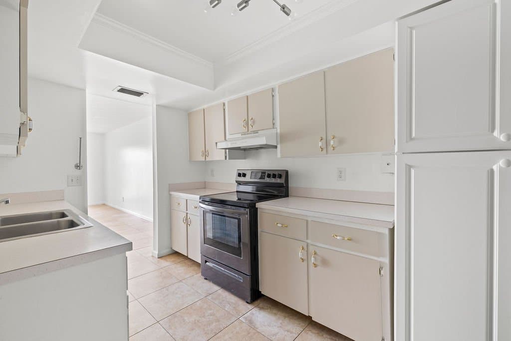 Vero Beach Condo: 1166 6th Ave